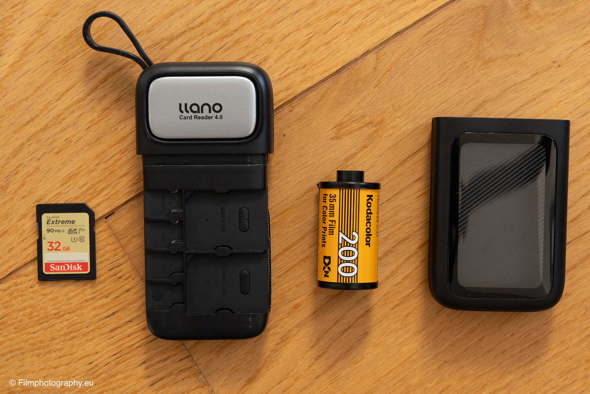 llano-2-in-1-high-speed-memory-card-reader-review-sandisk