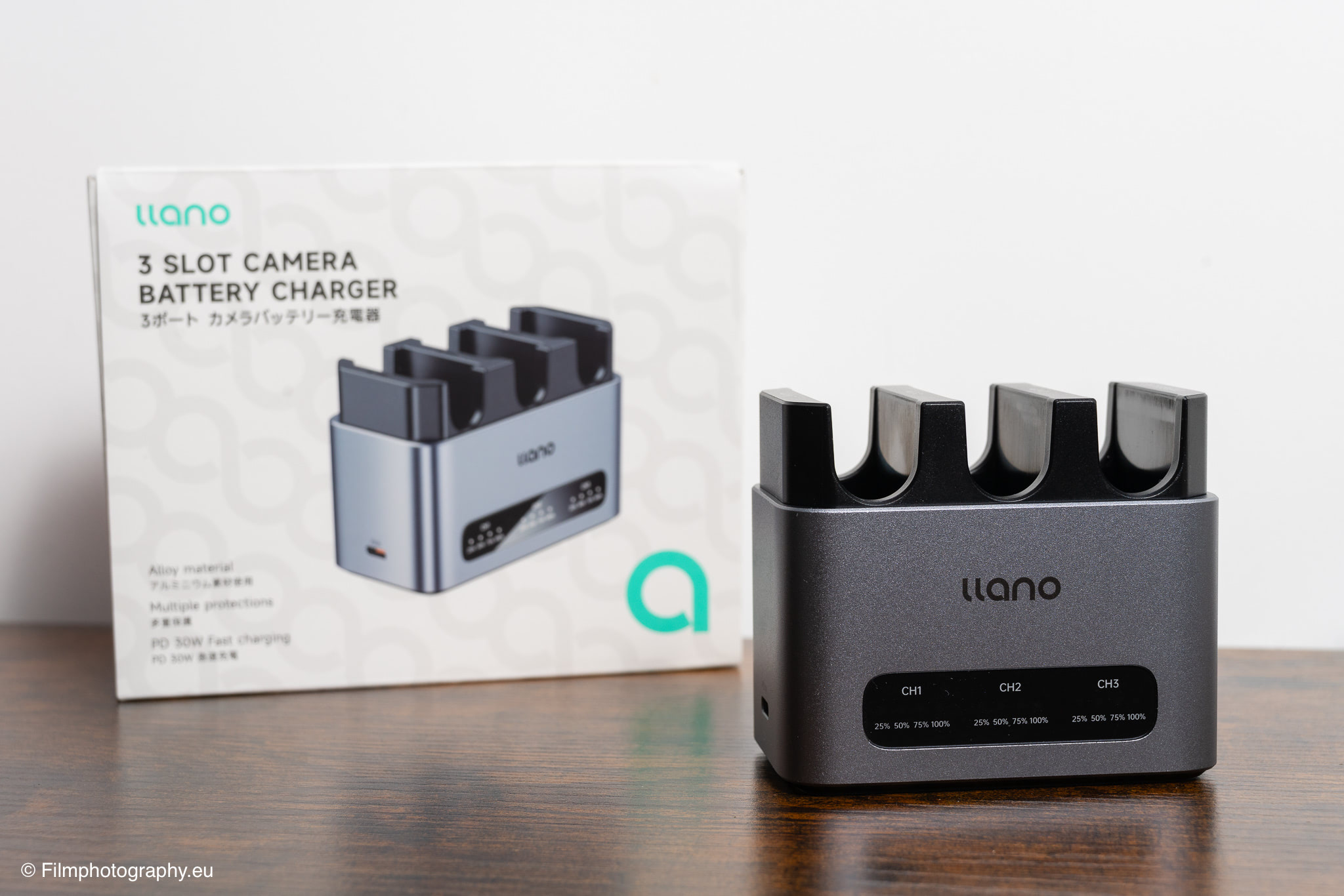 llano-fast-camera-battery-charger-fujifilm-review-2