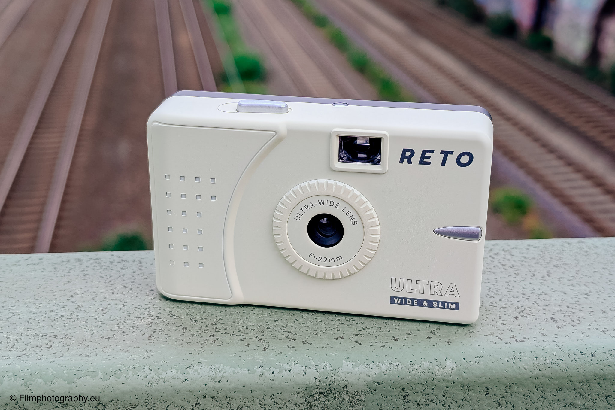 reto-ultra-wide-slim-35mm-camera-review-guide