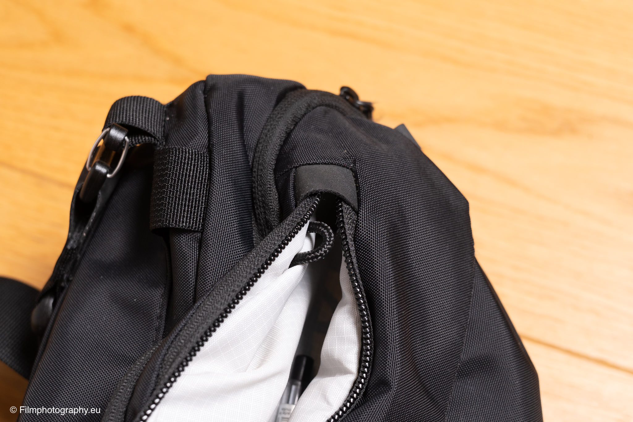 rework-toshi-sling-photographer-review-33