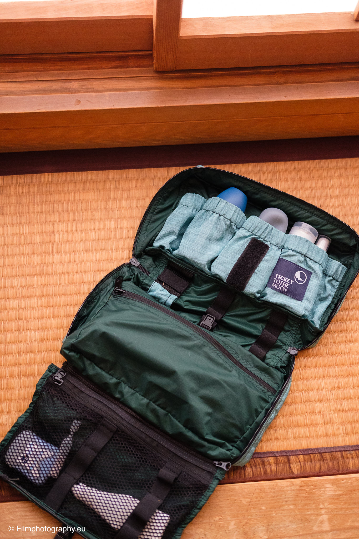 ticket-to-the-moon-wash-bag-review-49