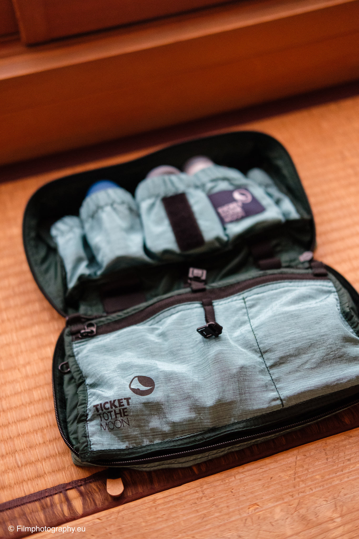 ticket-to-the-moon-wash-bag-review-50