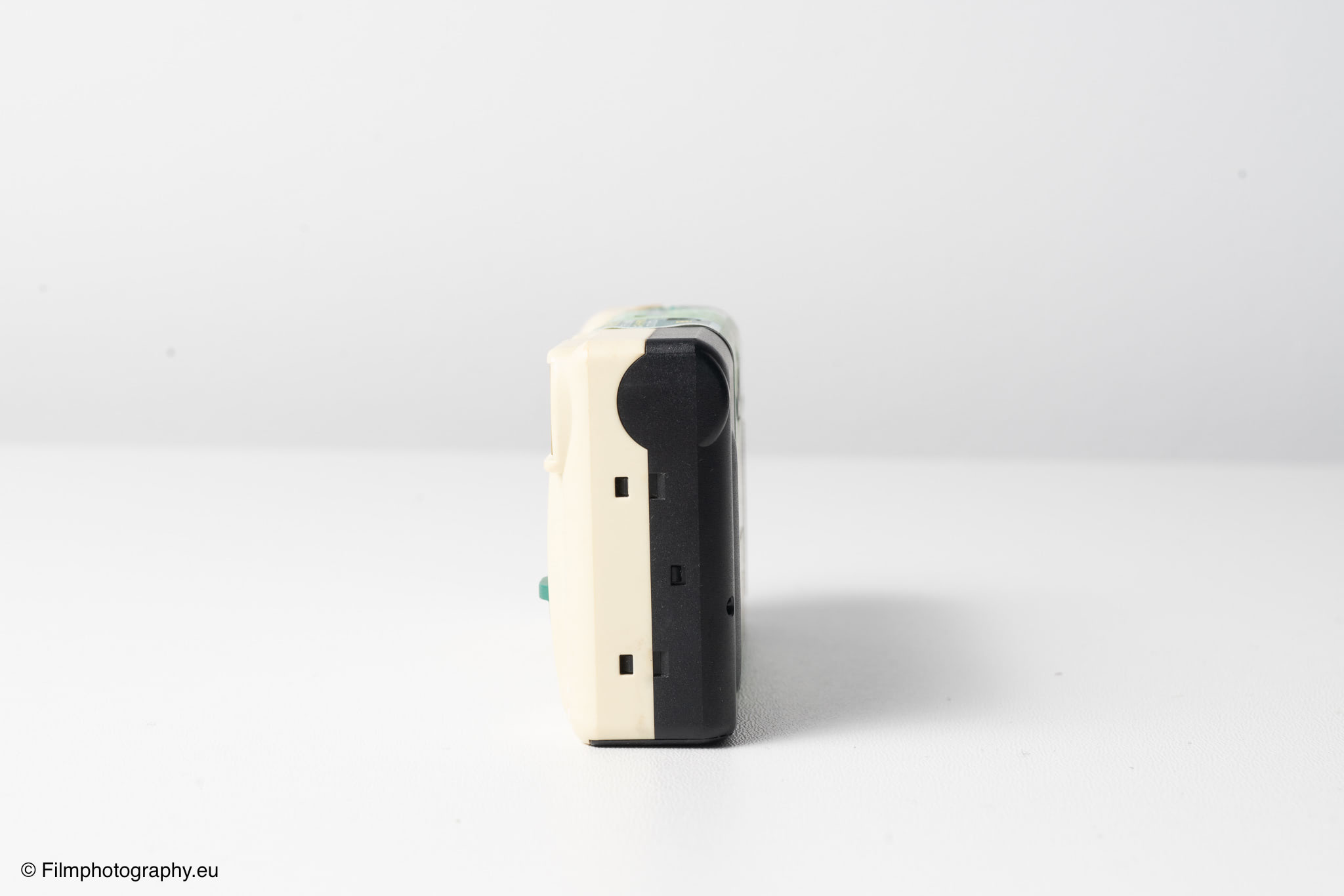 fujifilm-slim-1000-aps-single-use-camera-pooh-2