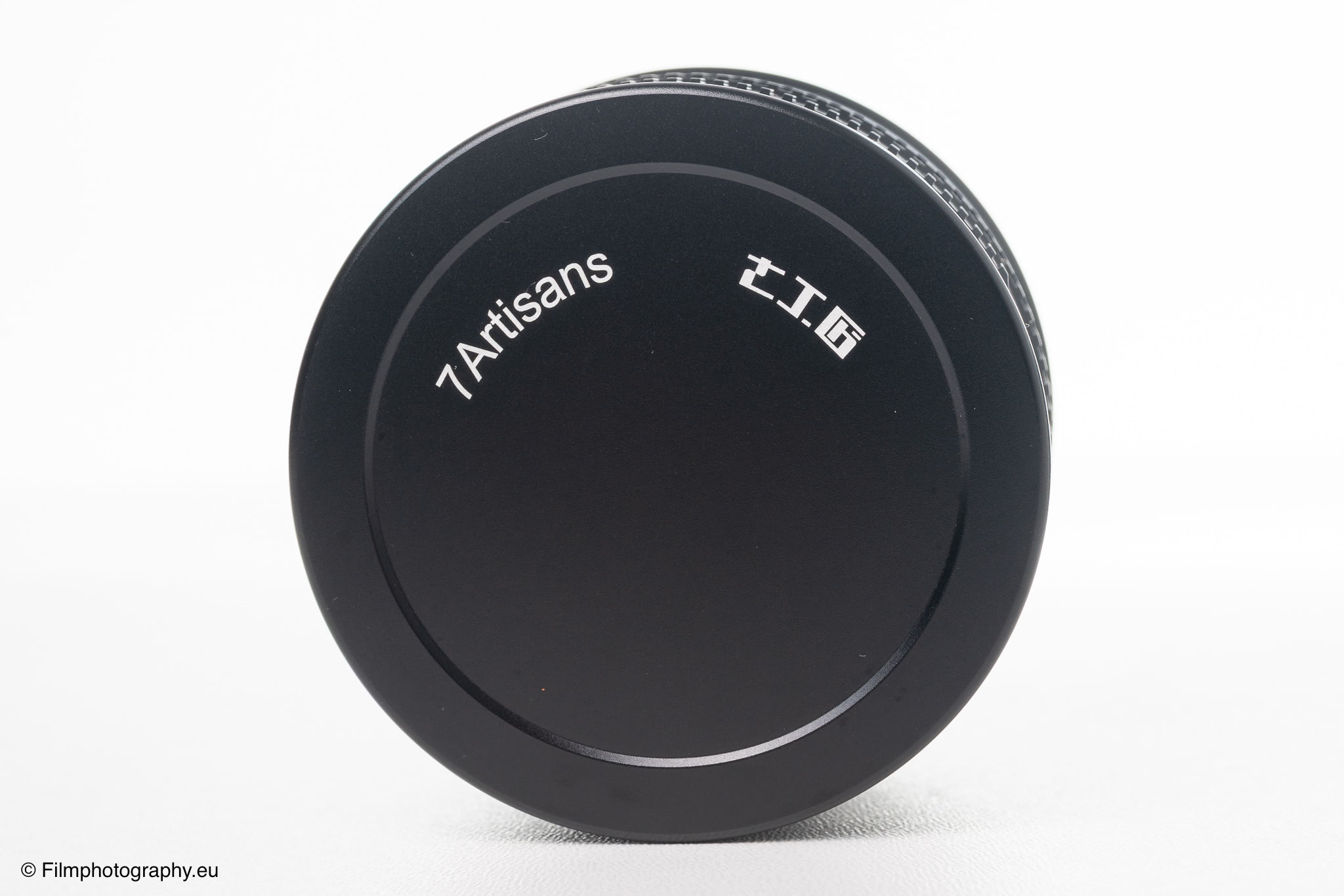 7artisans-mf-35mm-f-1-4-camera-lens-1