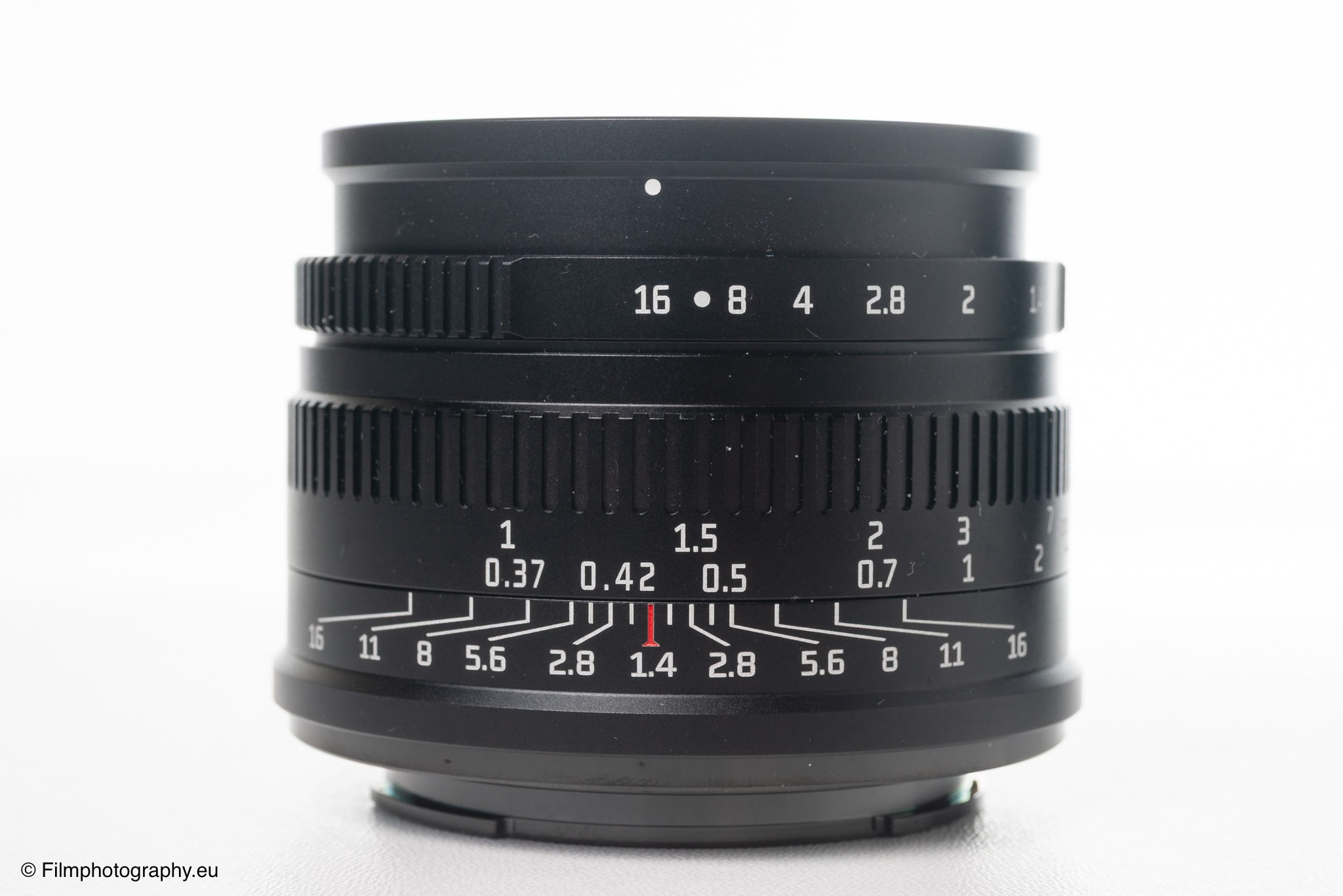 7artisans-mf-35mm-f-1-4-camera-lens-6