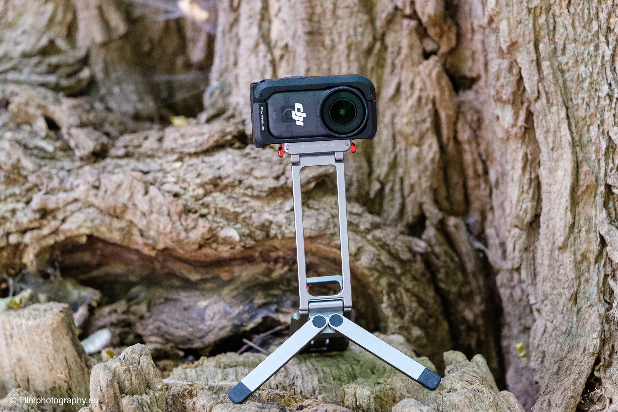 flymile-metal-magnetic-folding-tripod-for-dji-osmo-action-nano-review-5