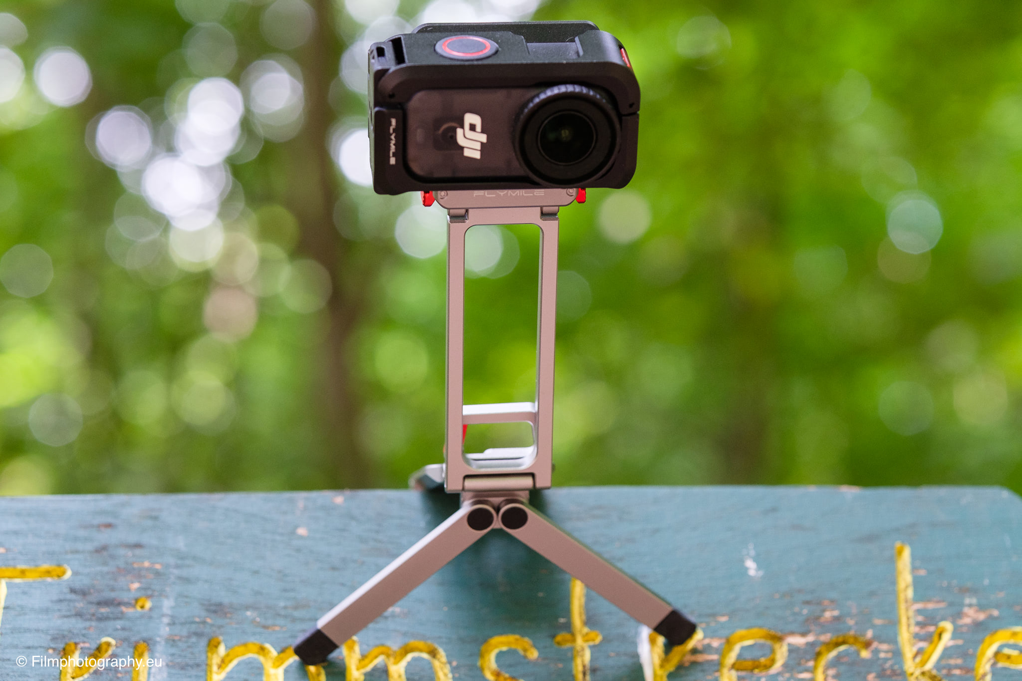 flymile-metal-magnetic-folding-tripod-for-dji-osmo-nano-review-15