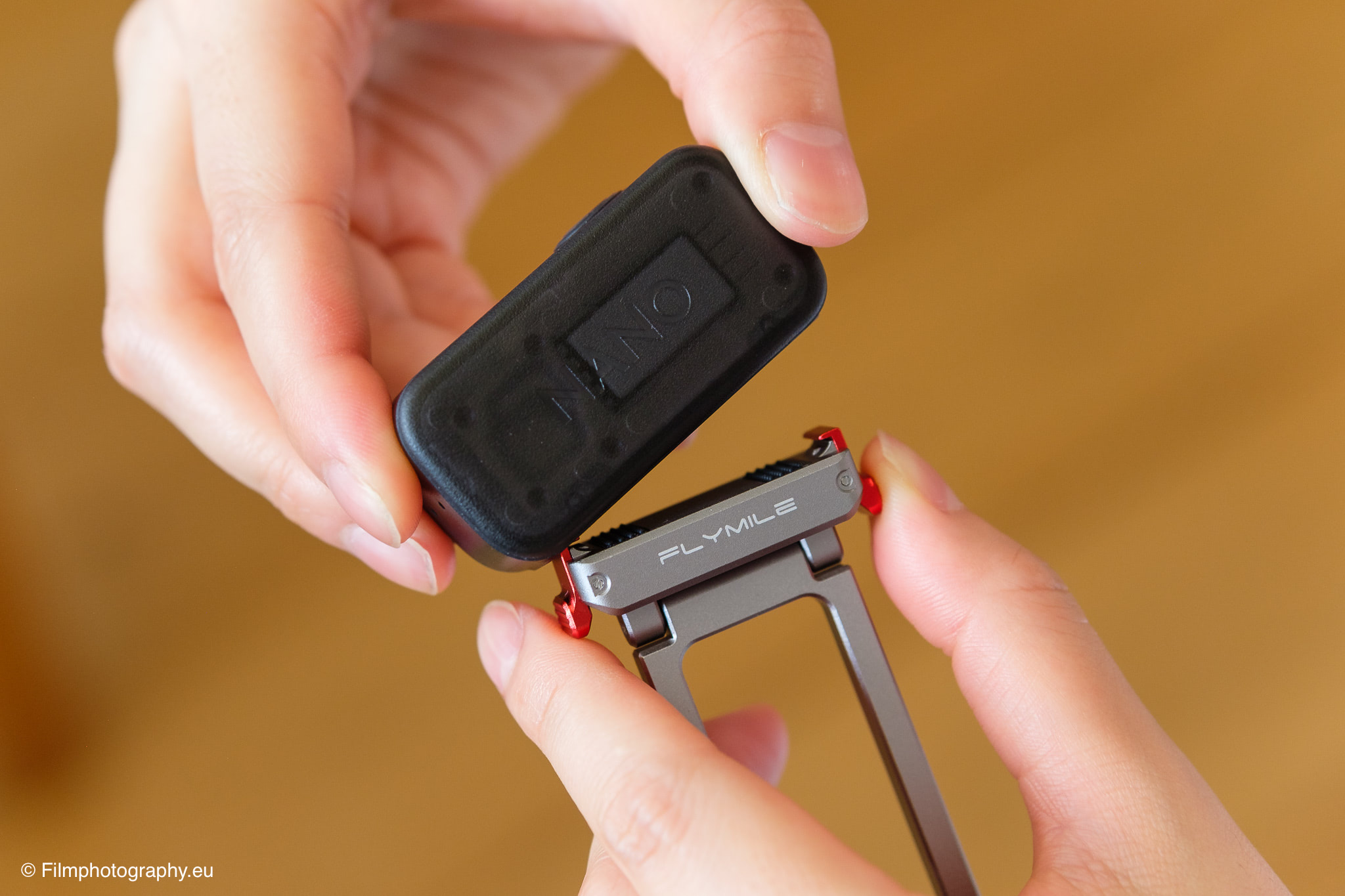 flymile-metal-magnetic-folding-tripod-for-dji-osmo-nano-review-4