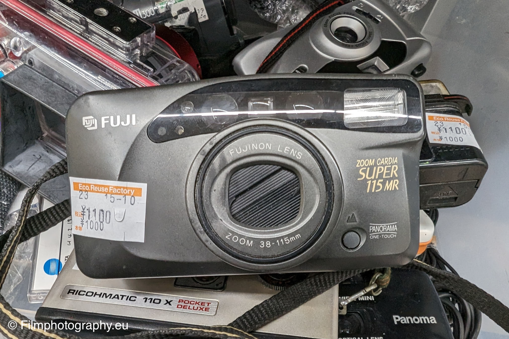 fuji-zoom-cardia-super-115-mr-35mm-camera-guide