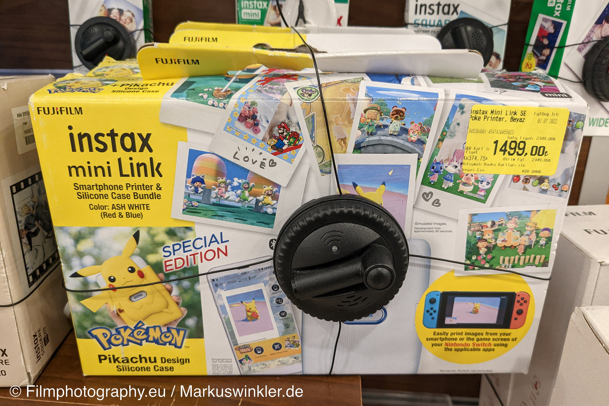 fujifilm-instax-mini-link-pikachu-edition