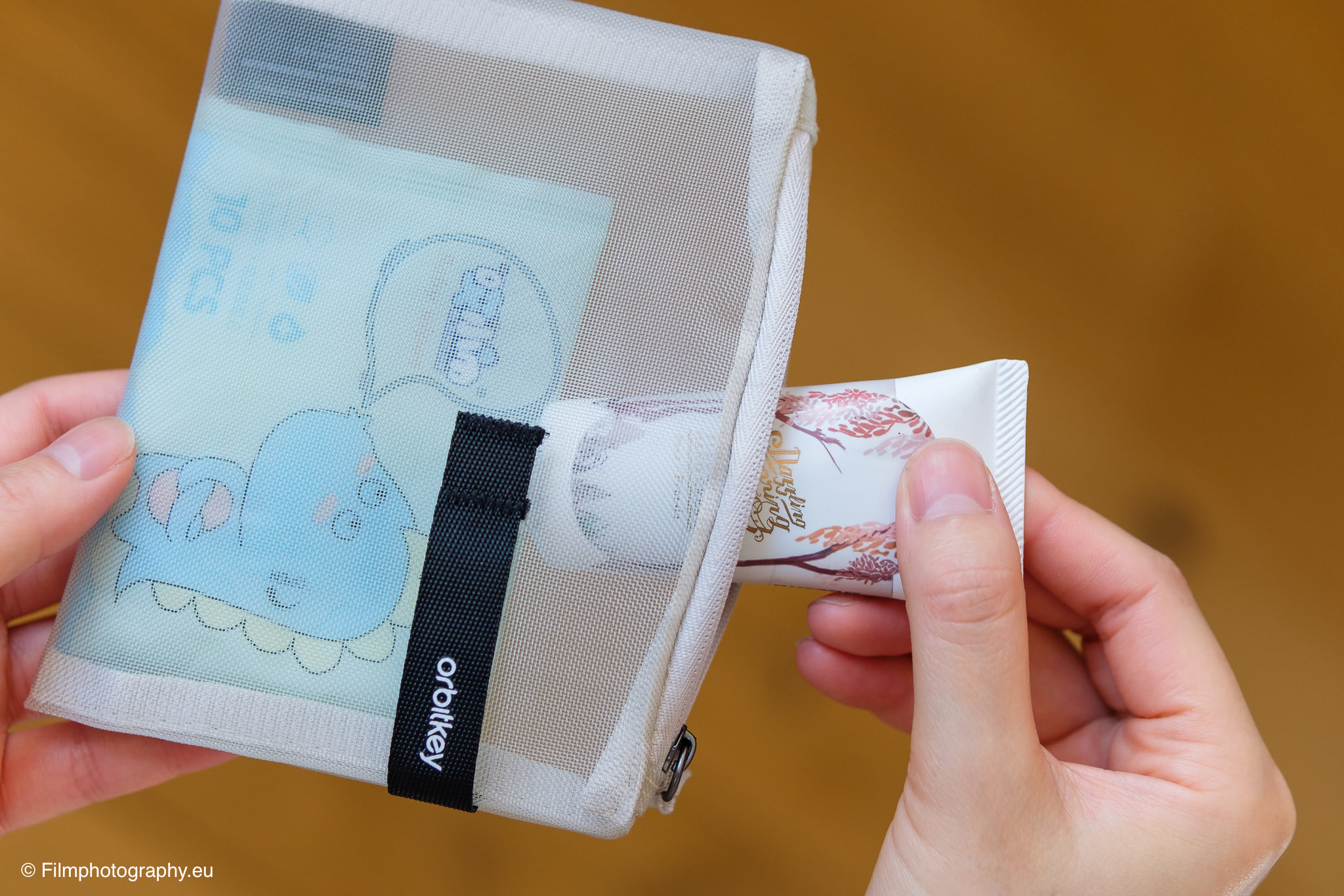 orbitkey-essentials-pouch-review-10