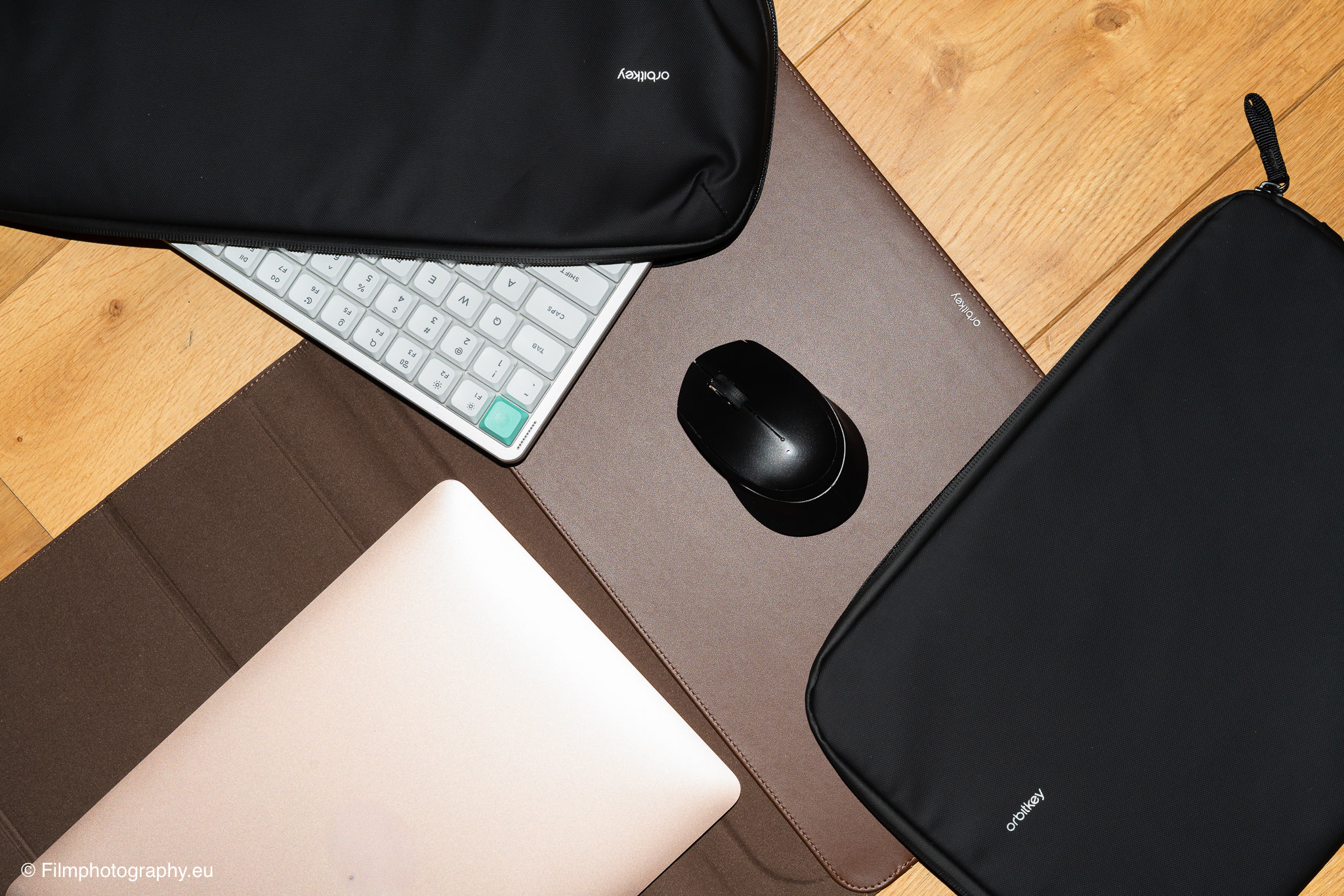 orbitkey-essentials-working-mobile-bags-review-2