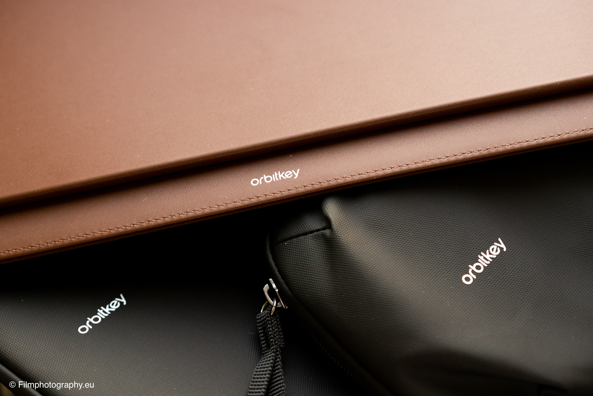 orbitkey-essentials-working-mobile-bags-review-3
