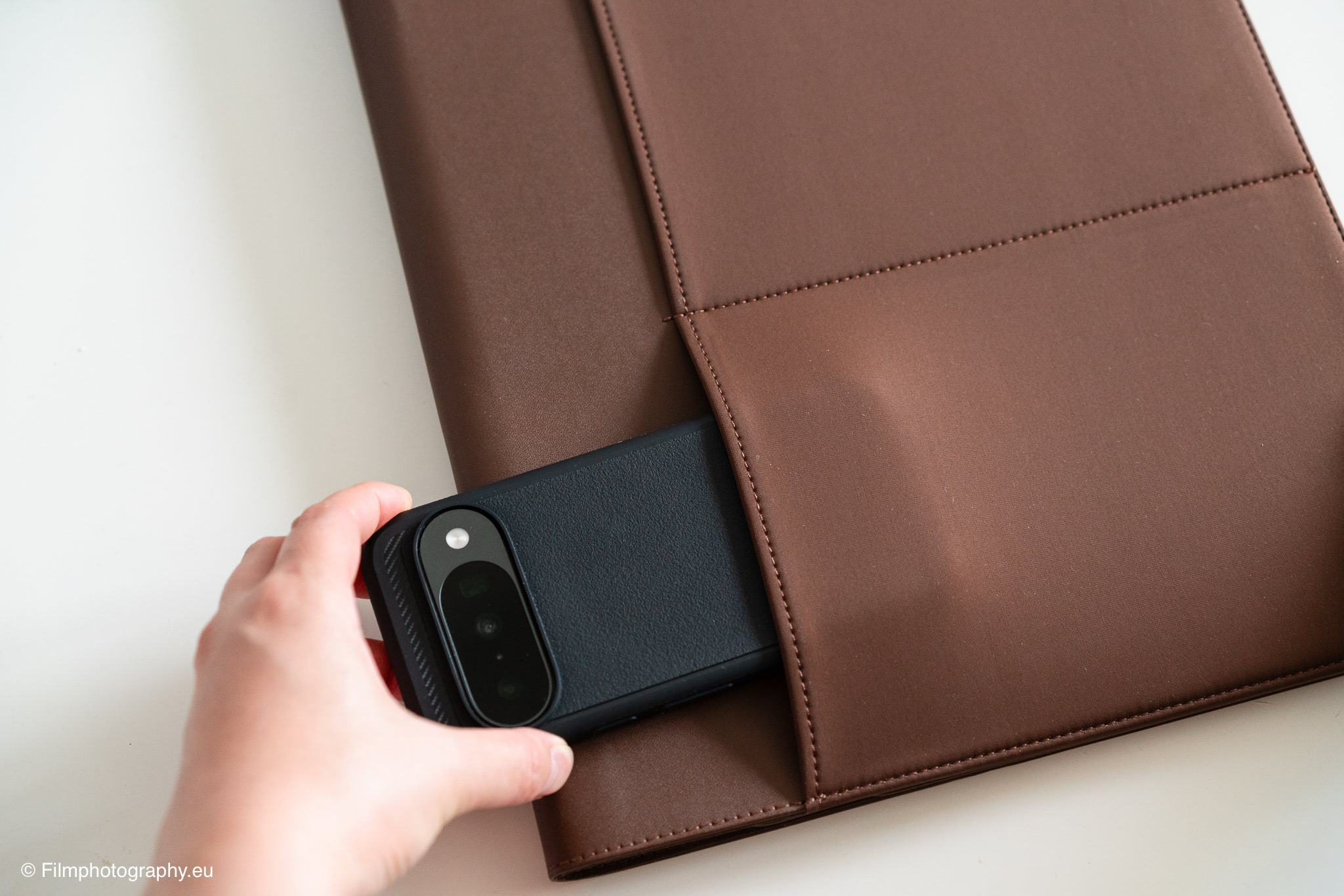 orbitkey-hybrid-laptop-sleeve-v2-review-19