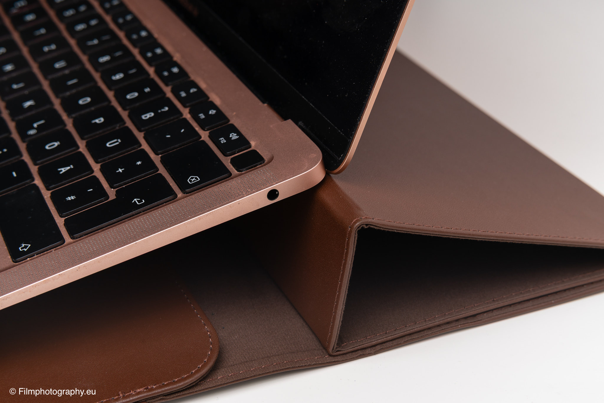 orbitkey-hybrid-laptop-sleeve-v2-review-7