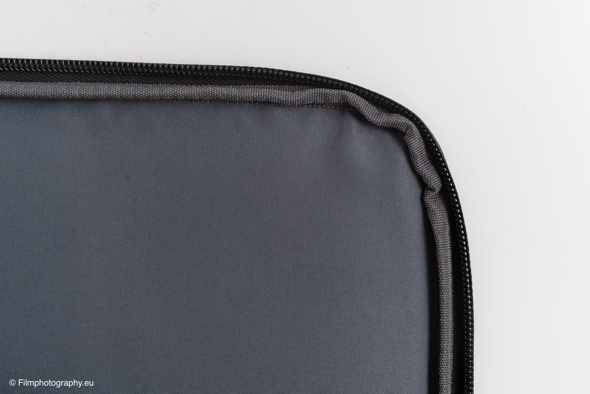 orbitkey-slim-laptop-sleeve-review-5