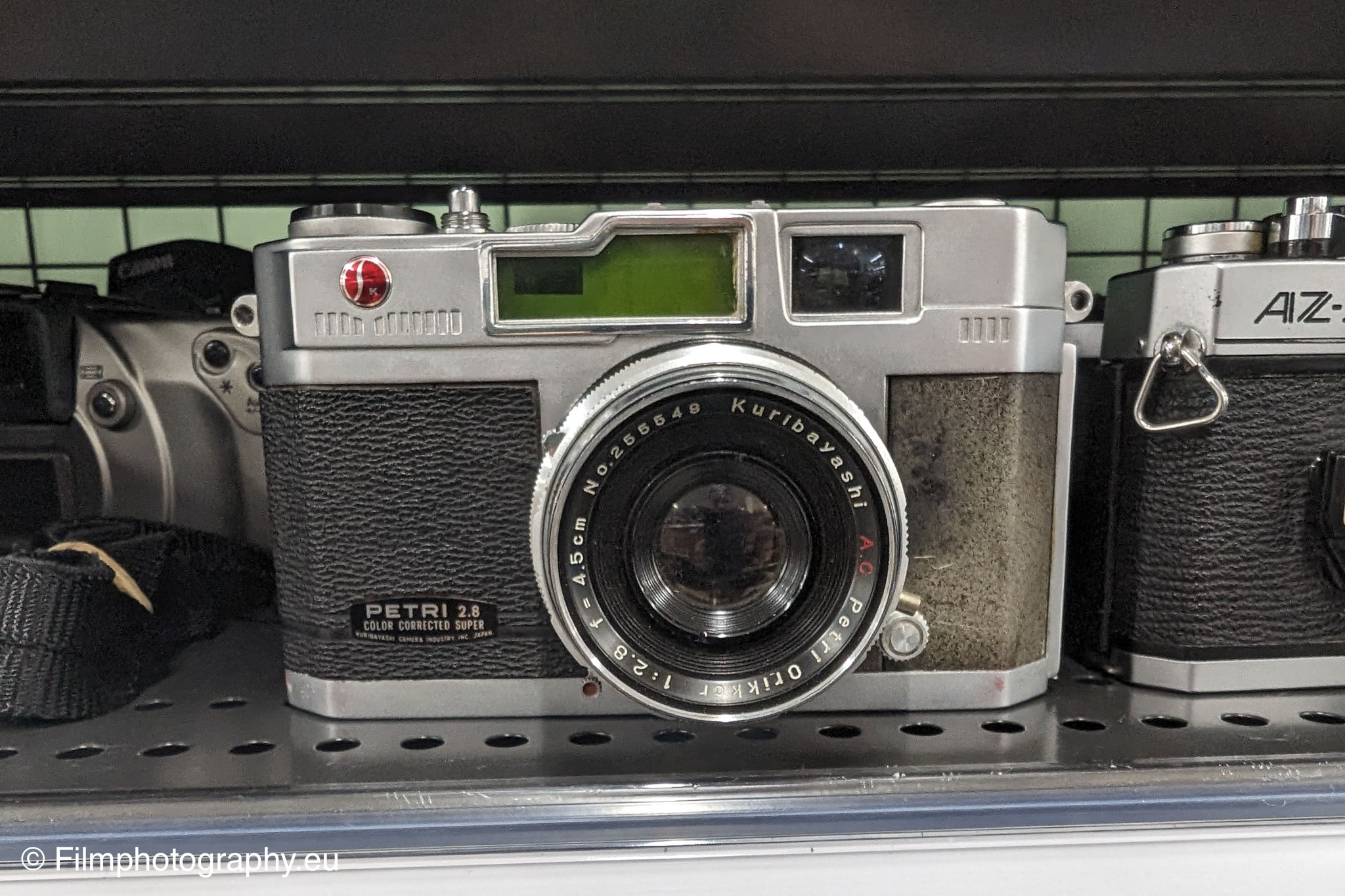 petri-2-8-color-corrected-super-35mm-camera-guide-1