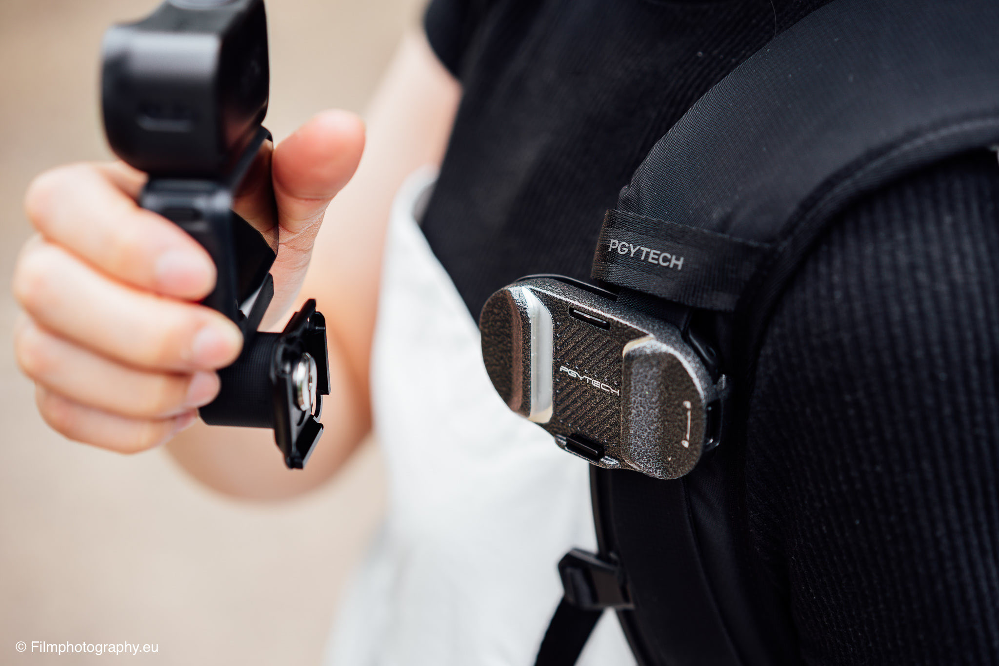 pgytech-beetle-camera-clip-v2-review-mount