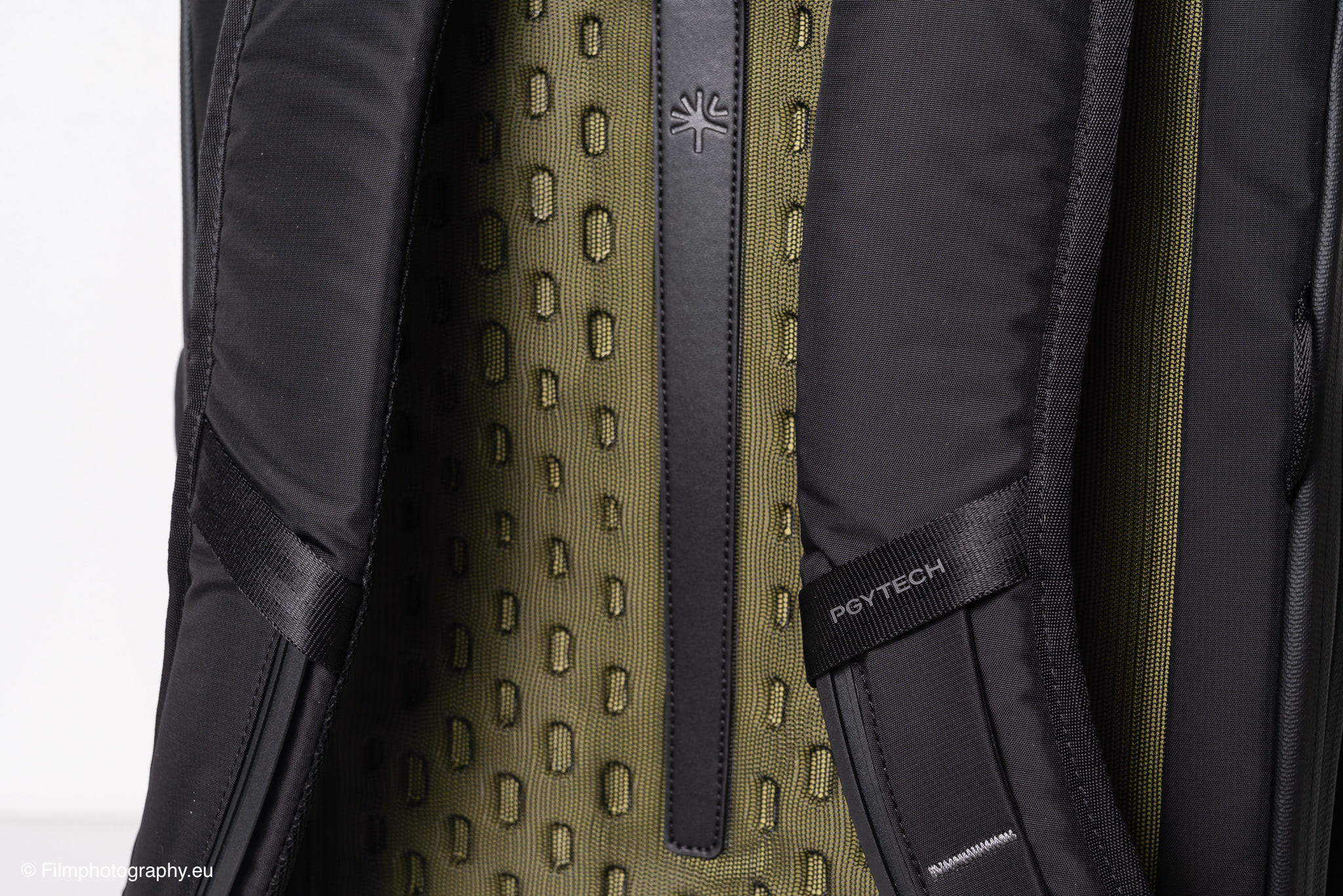 pgytech-onego-roamer-tote-backpack-photographer-review-21