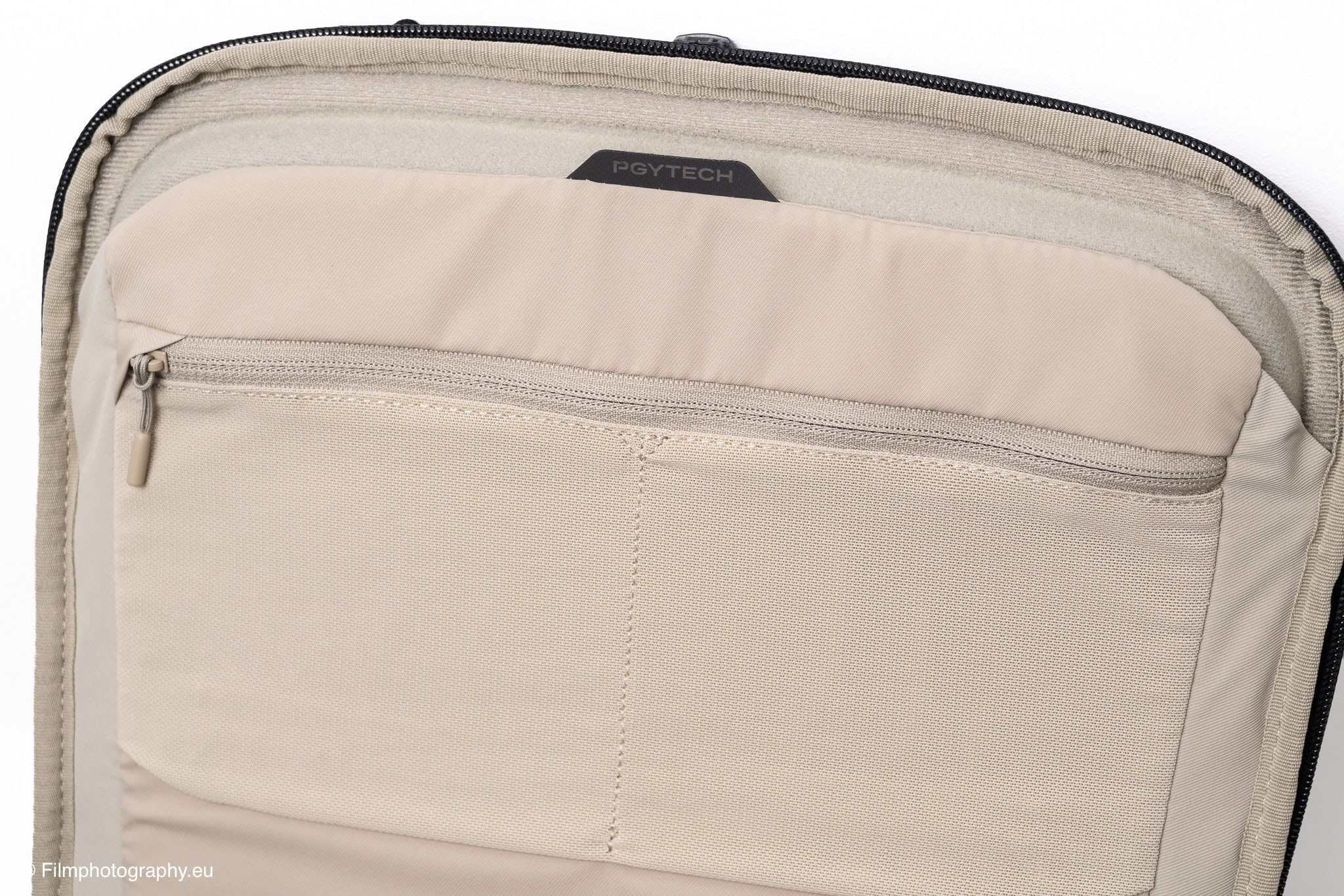 pgytech-onego-roamer-tote-backpack-photographer-review-38