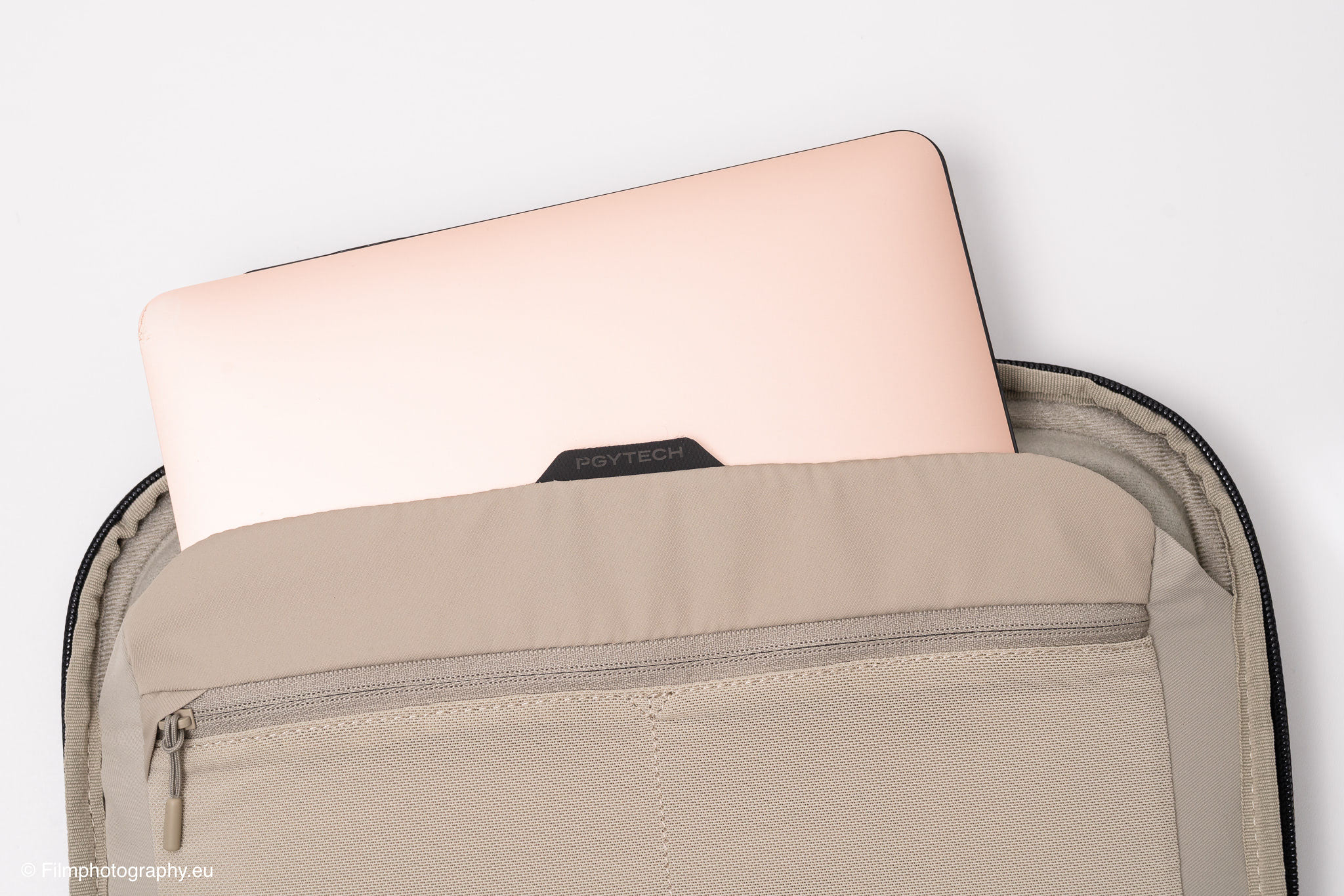pgytech-onego-roamer-tote-backpack-photographer-review-39