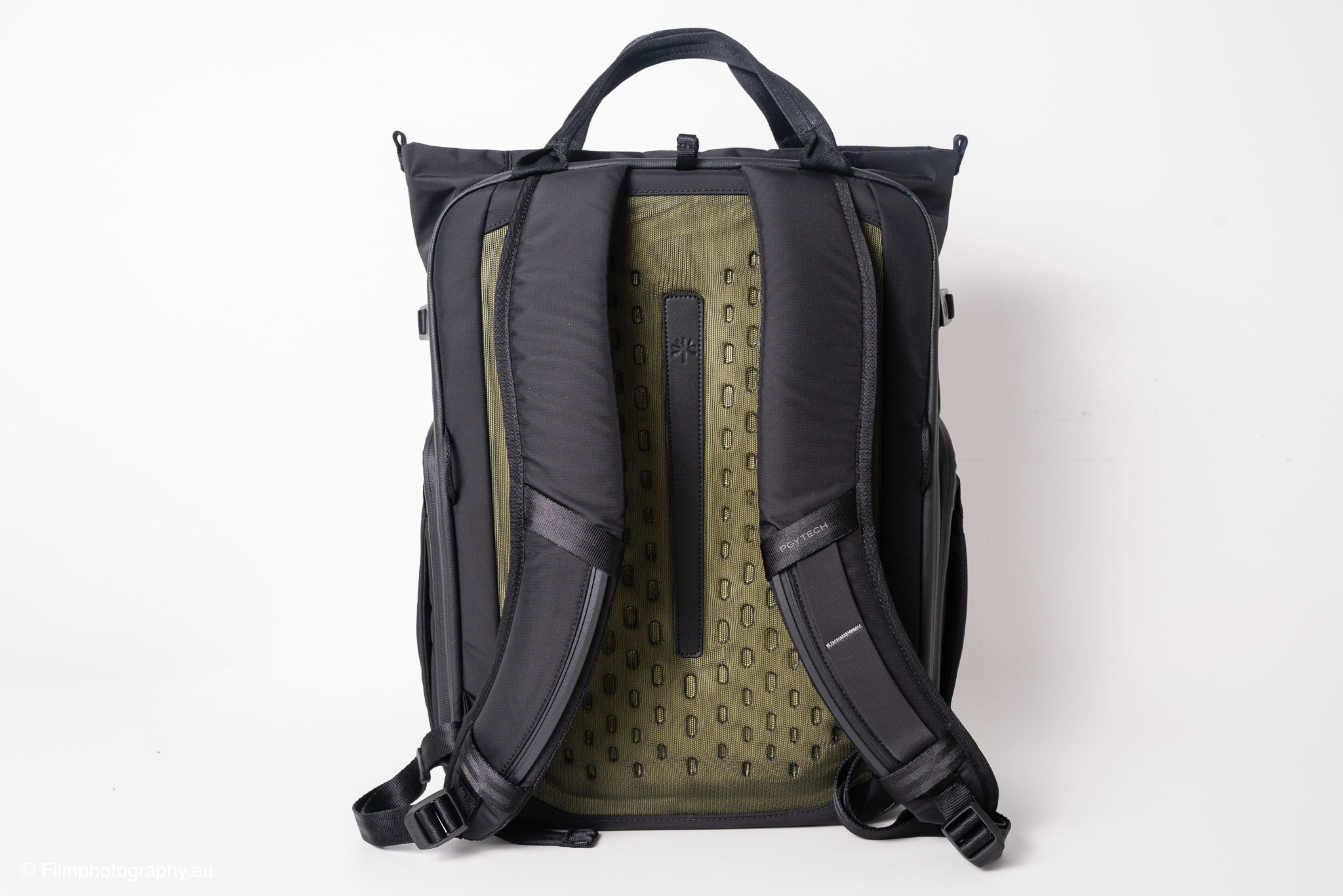 pgytech-onego-roamer-tote-backpack-photographer-review-4