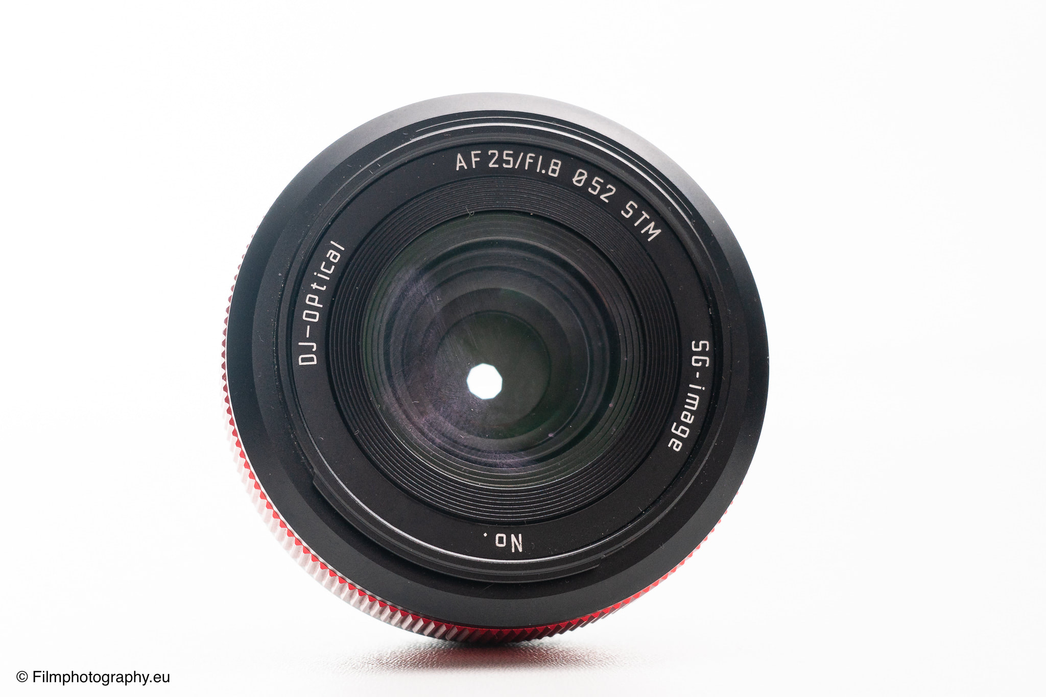 sg-image-25mm-f-1-8-af-fujifilm-lens-guide-4