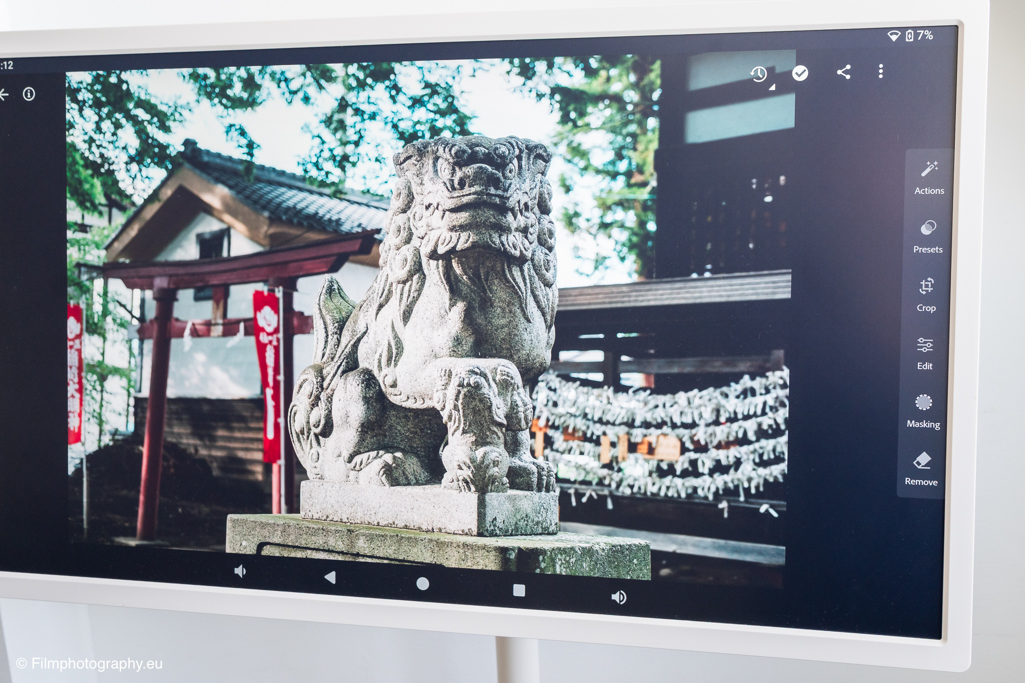 apolosign-32-smart-portable-tv-photographer-review-43