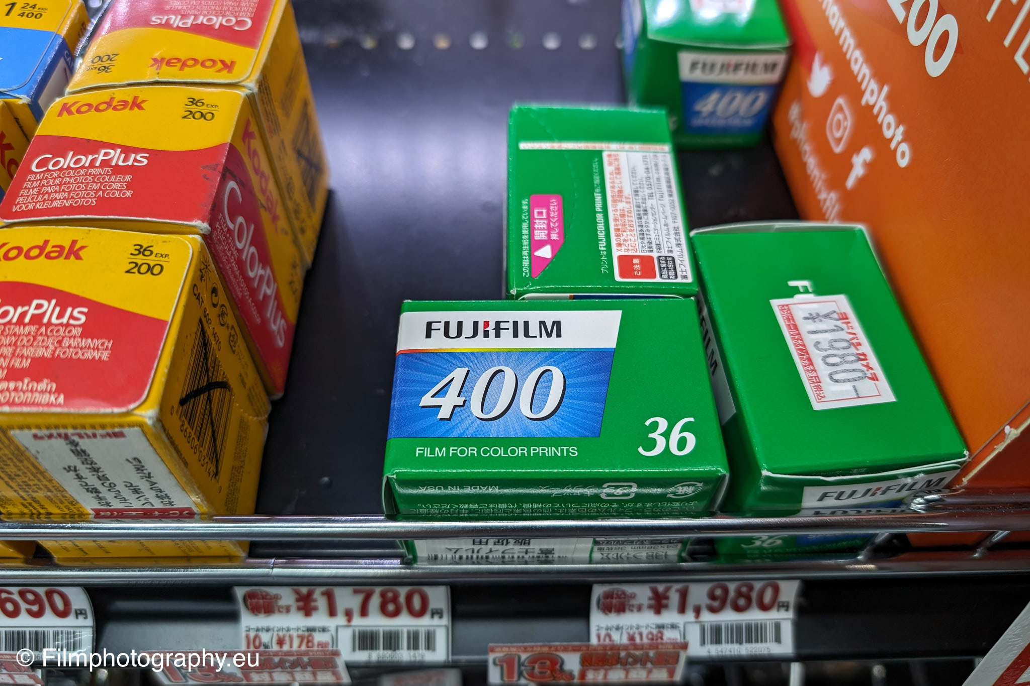 fujifilm-400-35mm-color-film-2025