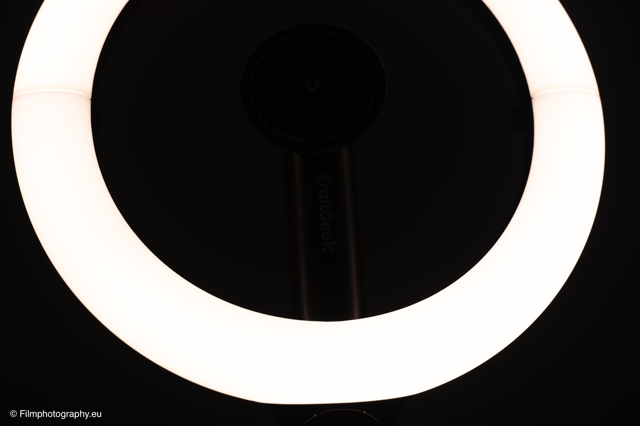 kraftgeek-glowring-portable-ring-light-review-19