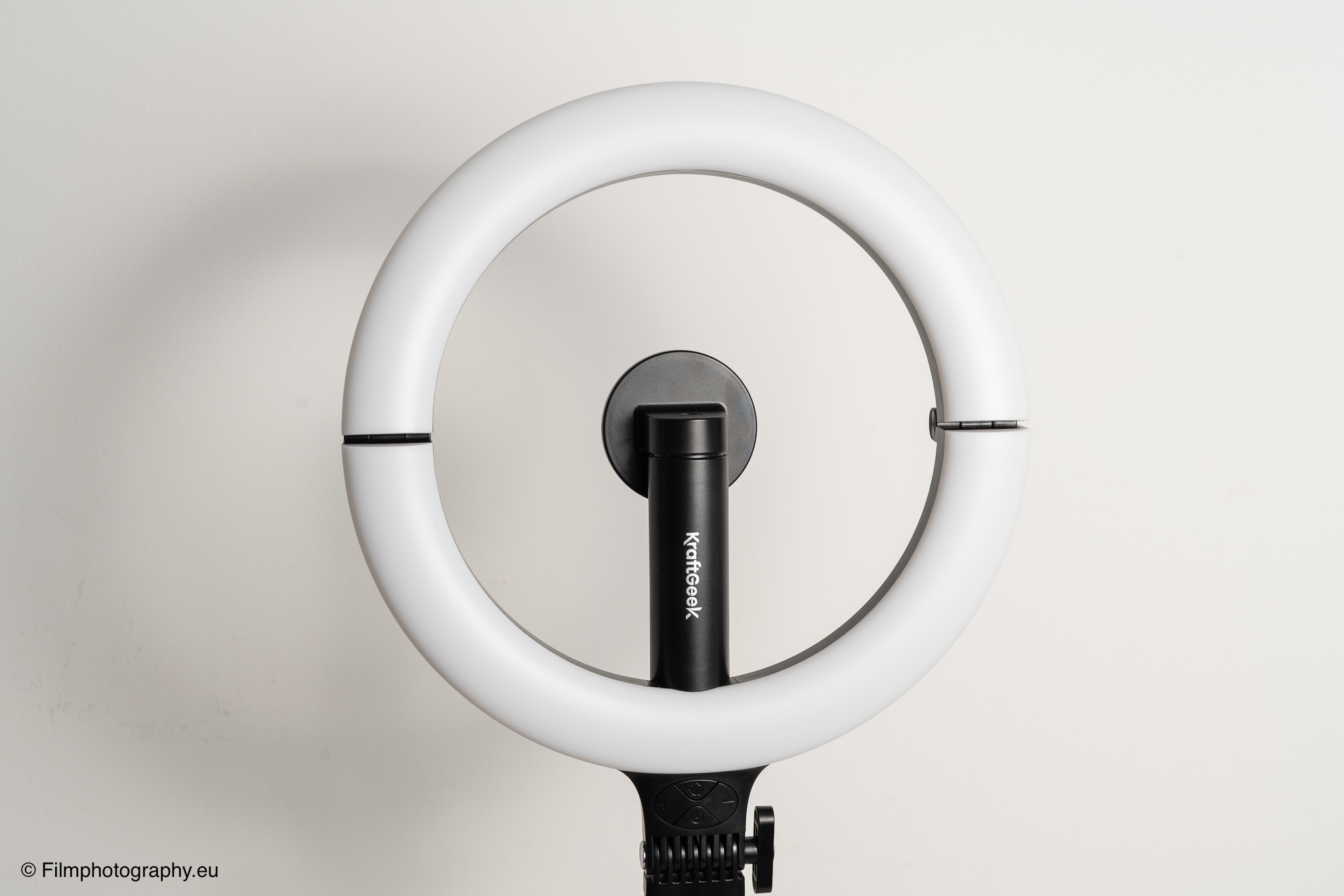 kraftgeek-glowring-portable-ring-light-review-2