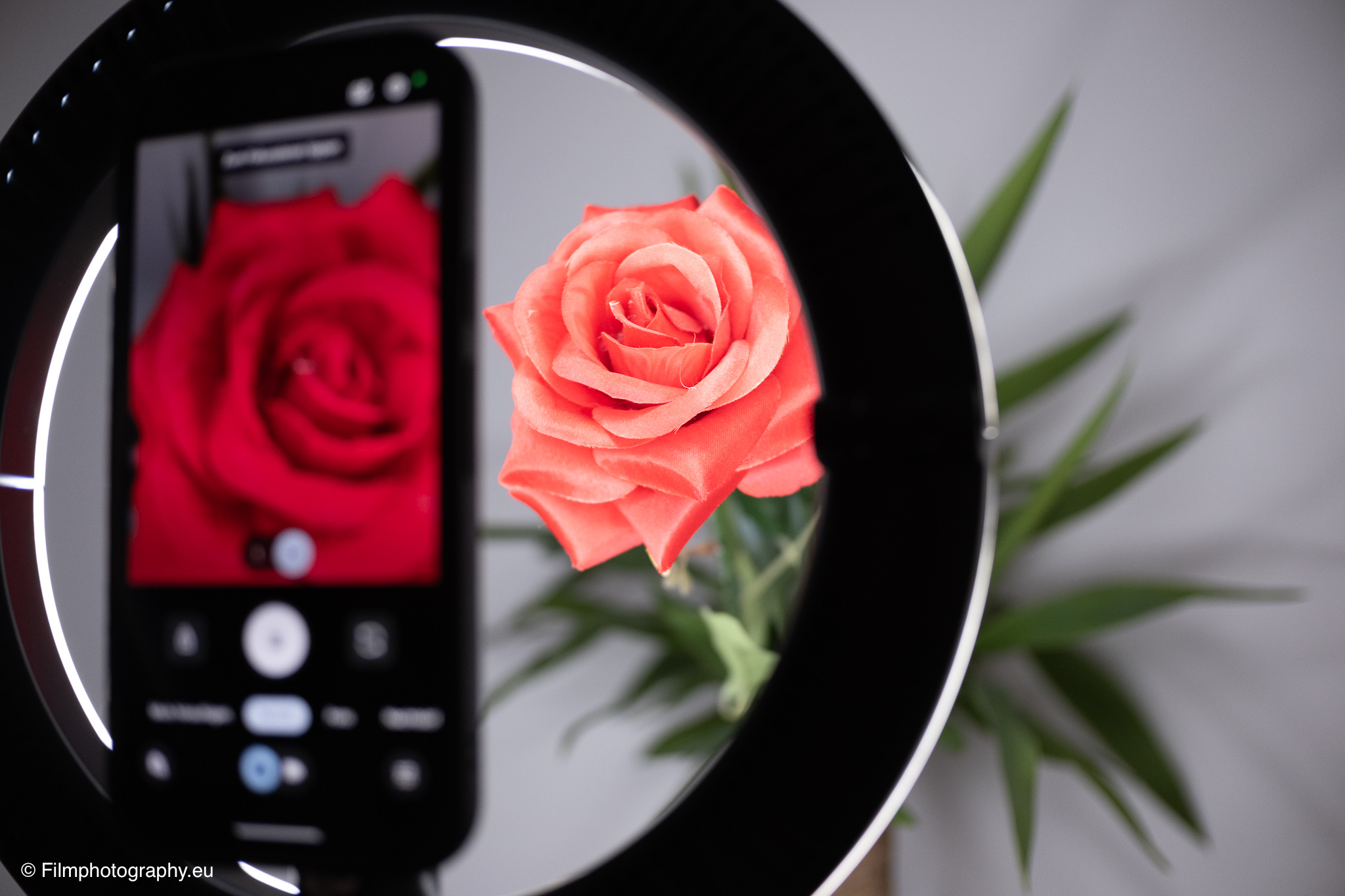 kraftgeek-glowring-portable-ring-light-review-37