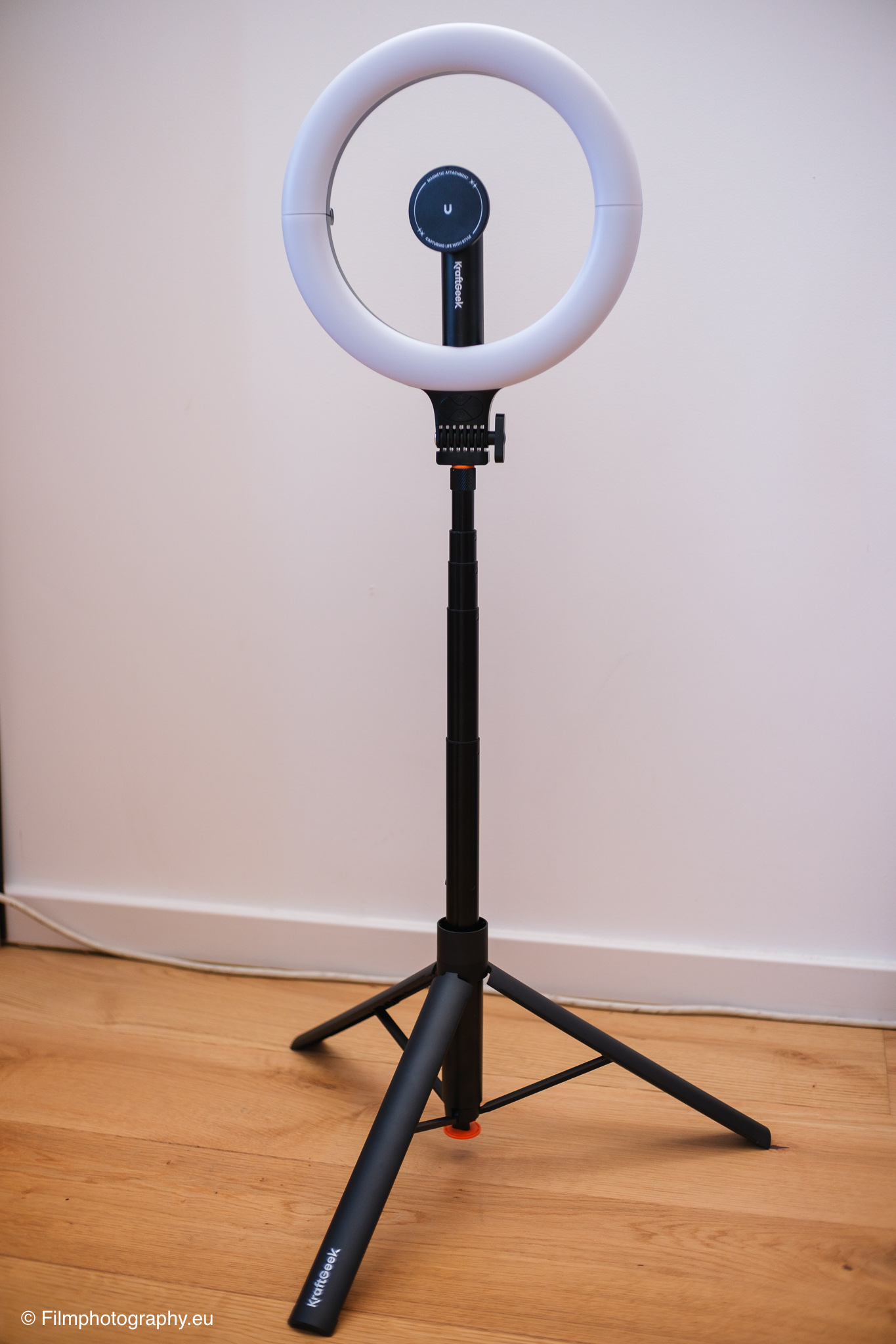 kraftgeek-glowring-portable-ring-light-review-38