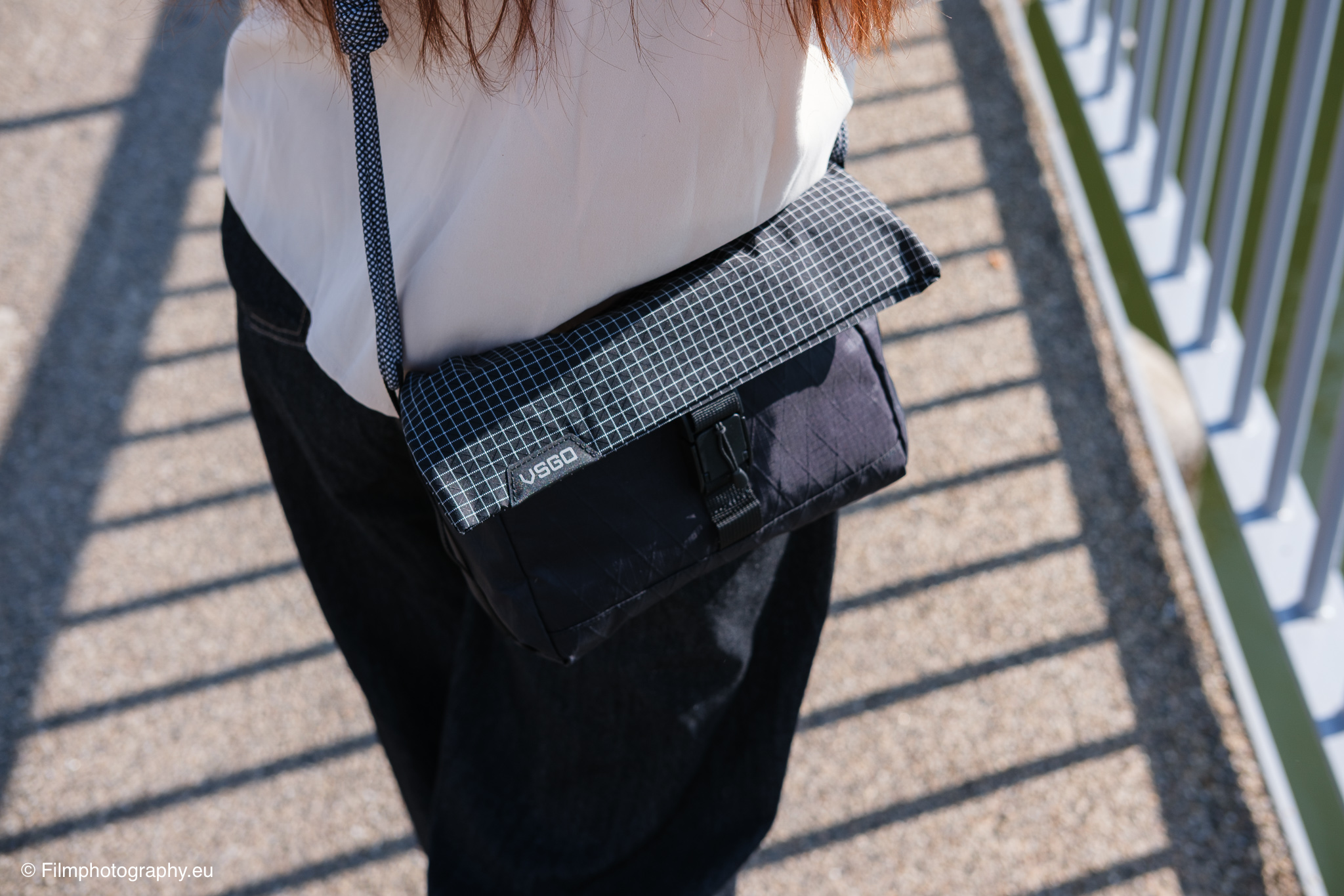 vsgo-black-snipe-urban-series-walk-3l-camera-sling-bag-review-153