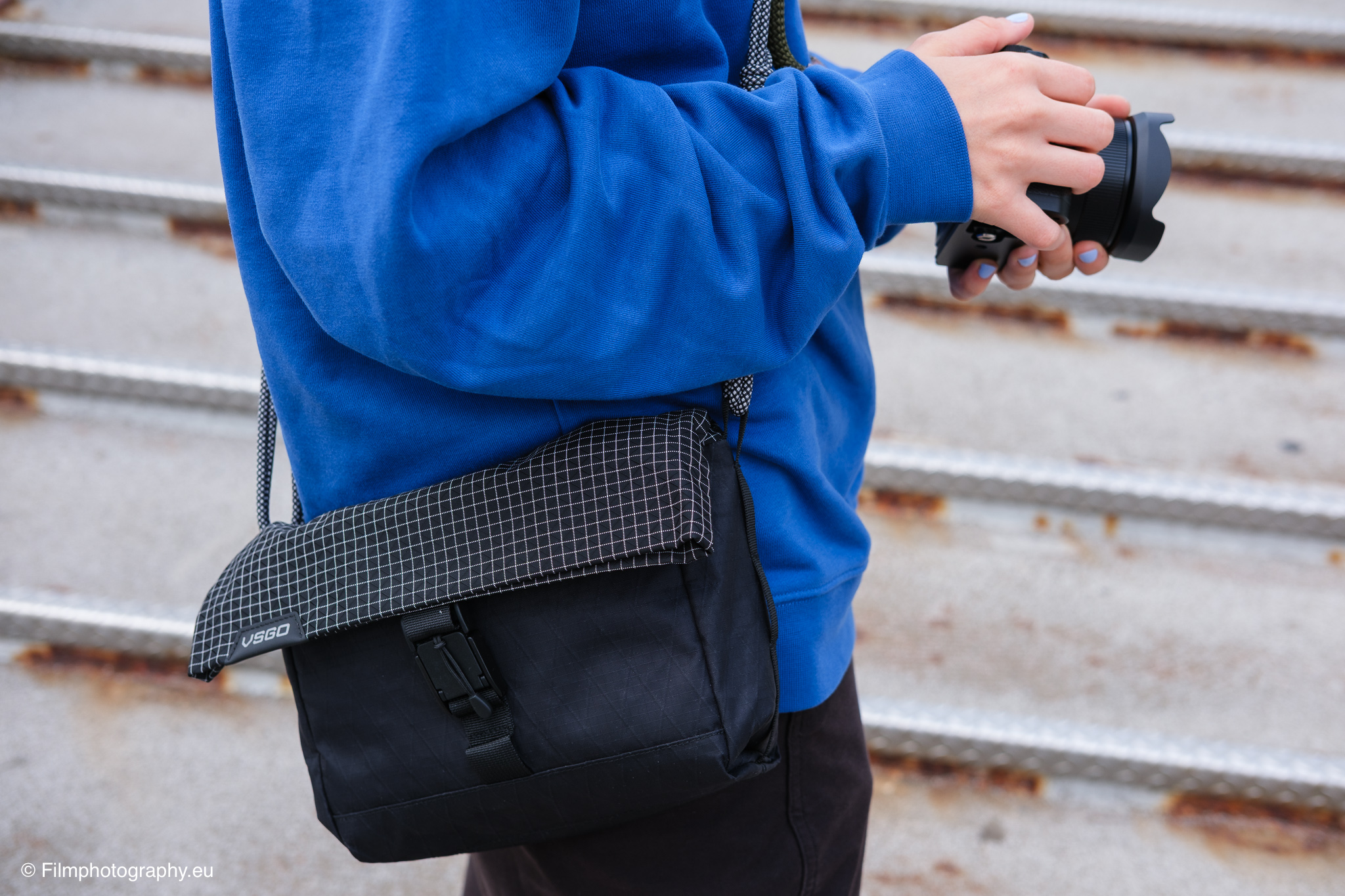 vsgo-black-snipe-urban-series-walk-3l-camera-sling-bag-review-161