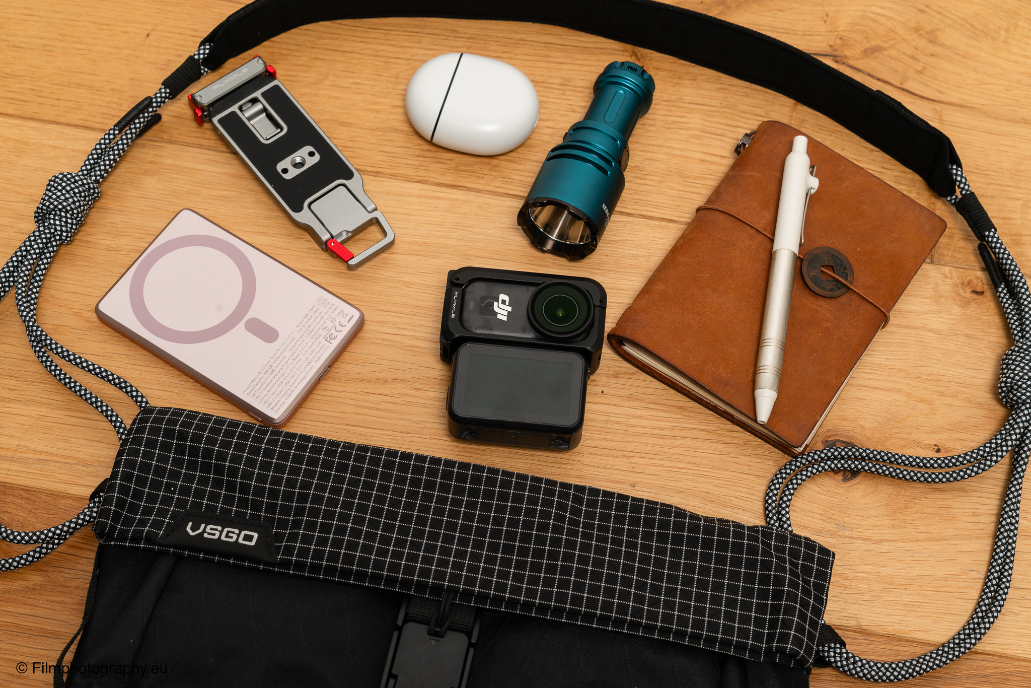 vsgo-black-snipe-urban-series-walk-3l-camera-sling-bag-review-66
