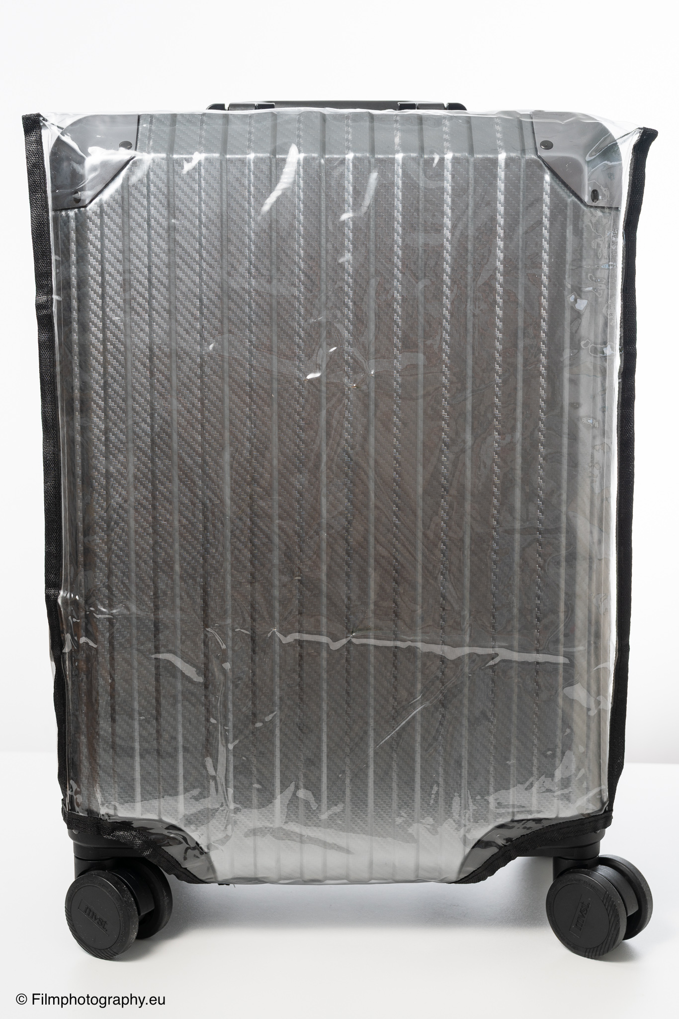 mvst-treva-aluminum-suitcase-gunmetal-review-28