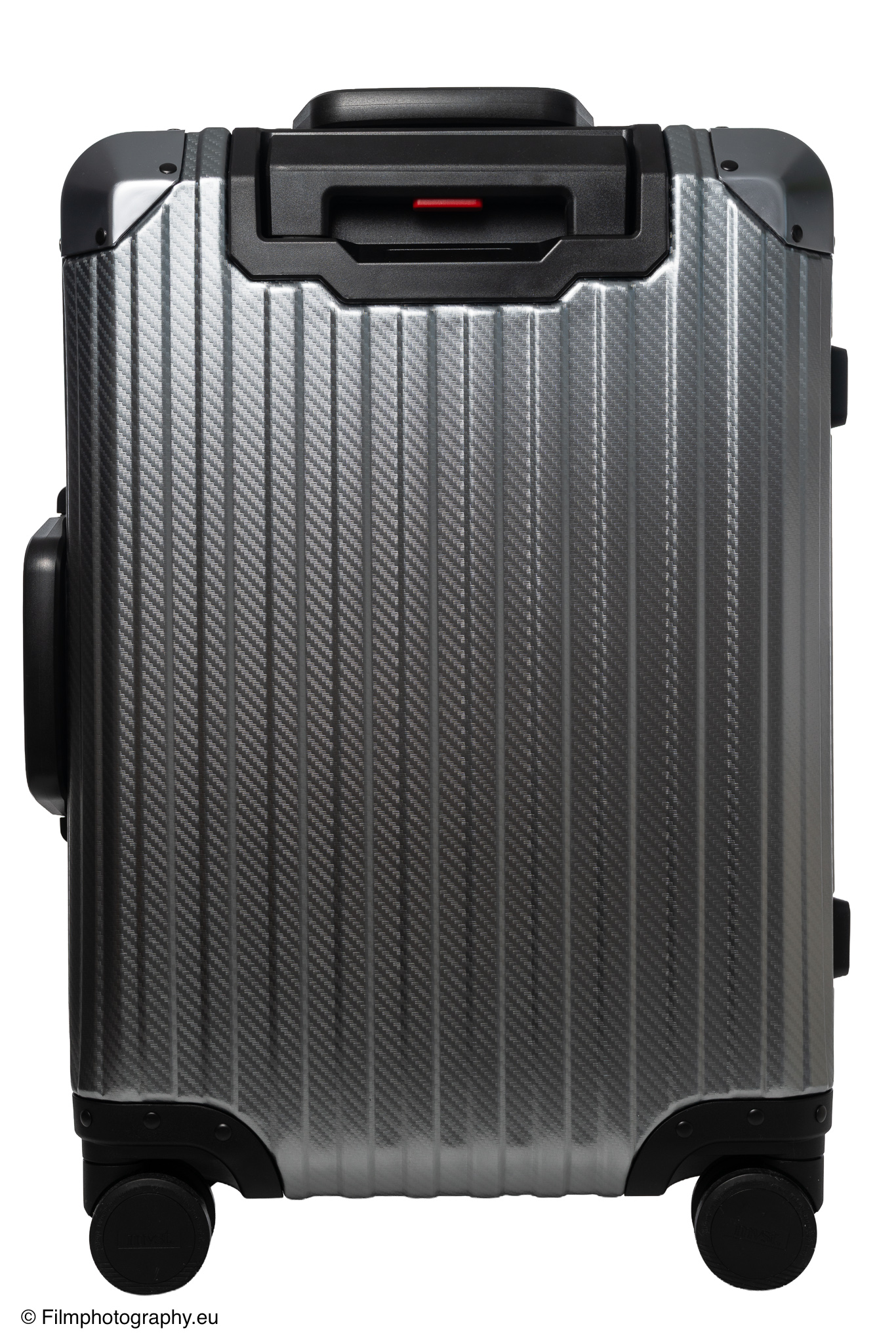 mvst-treva-aluminum-suitcase-gunmetal-review-3