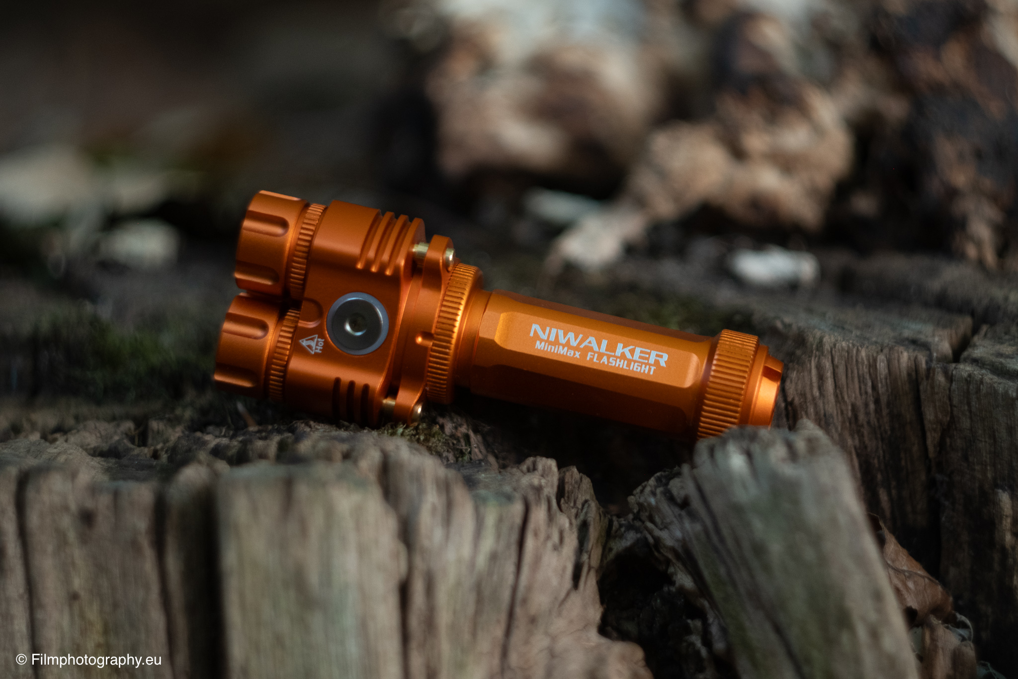 niwalker-es01-edc-flashlight-review-3
