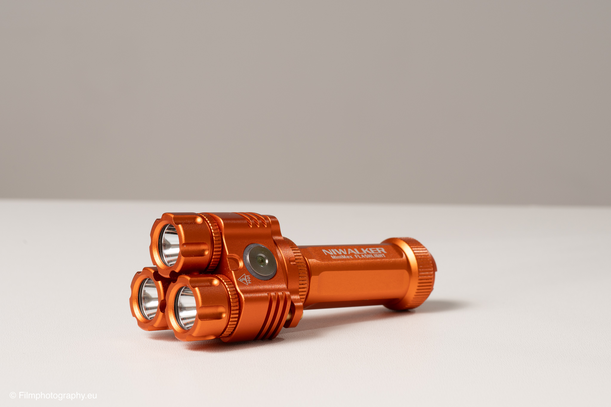 niwalker-es01-edc-flashlight-review-31