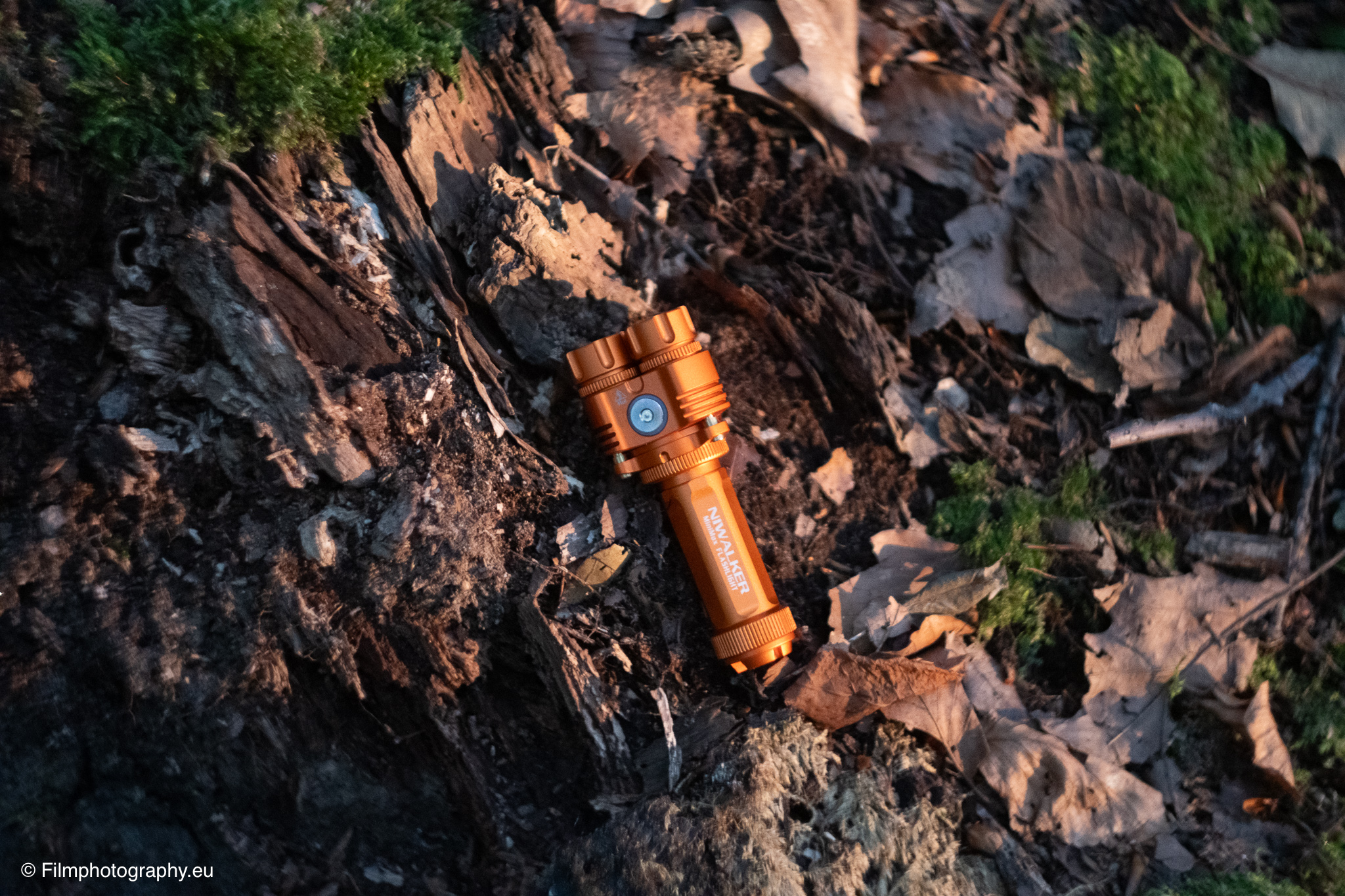 niwalker-es01-edc-flashlight-review-9