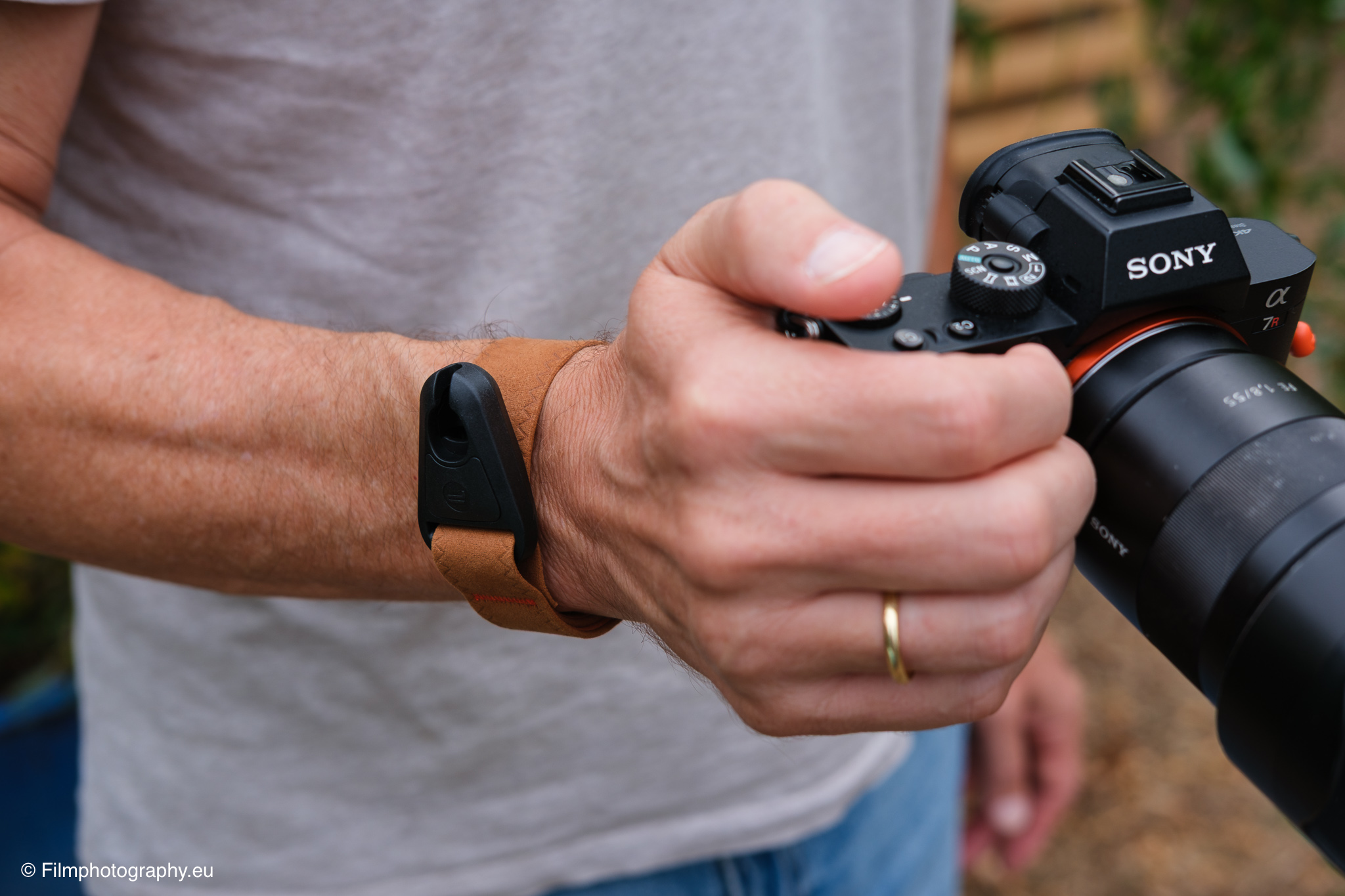 pgytech-camera-wrist-strap-review-3