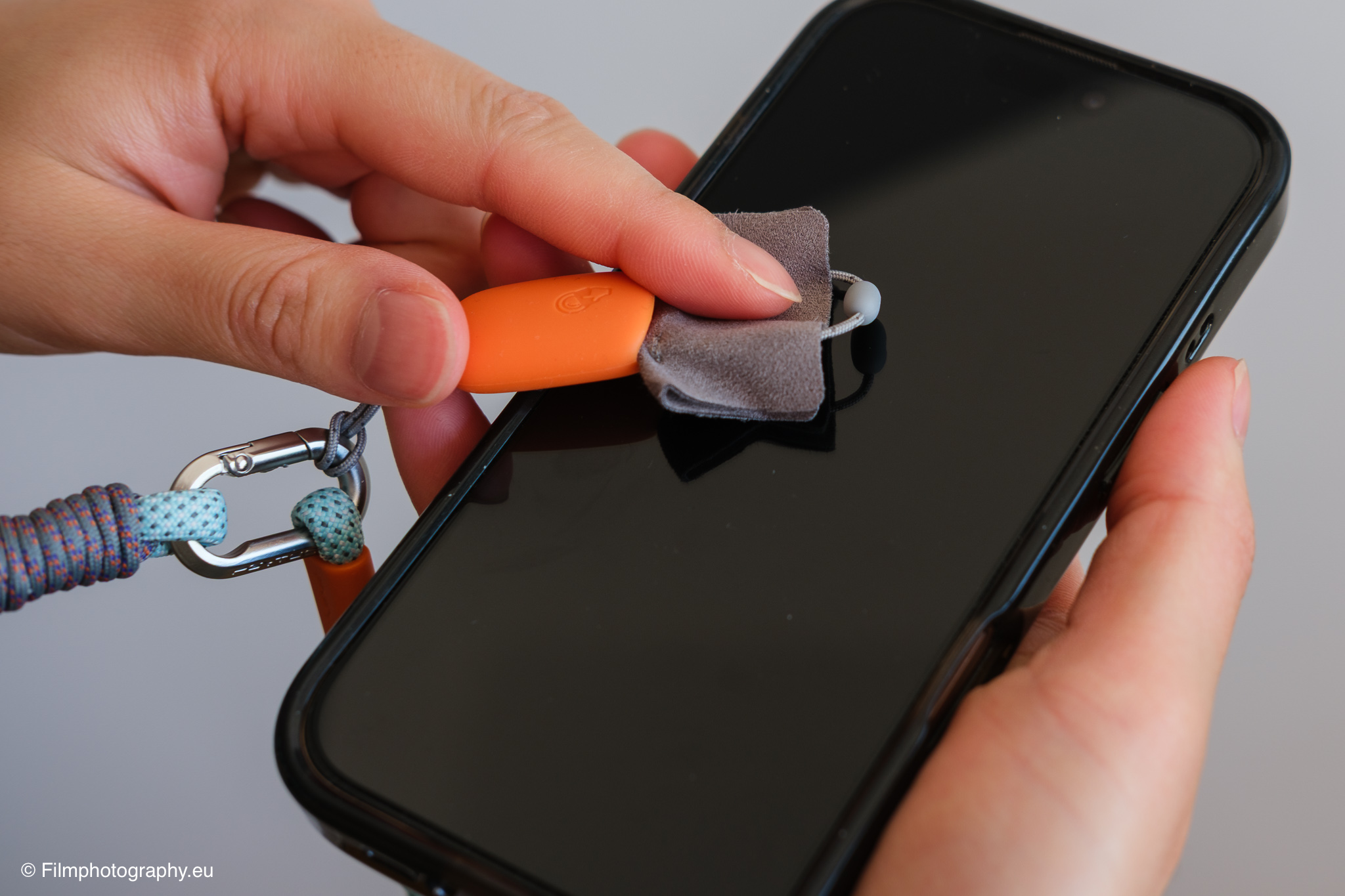 pgytech-linkgo-smartphone-camera-photography-strap-review-5