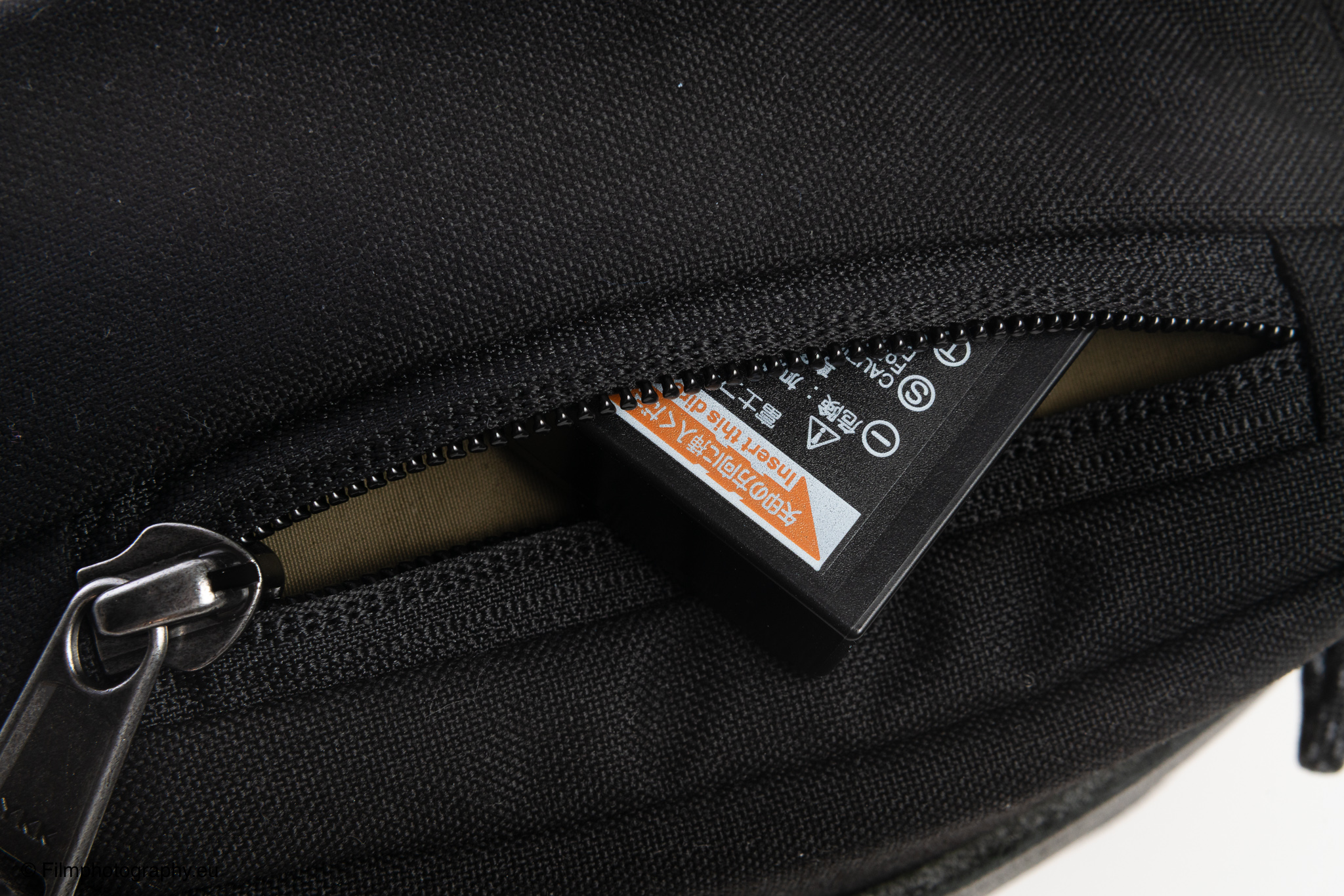 wotancraft-portable-camera-pouch-review-11