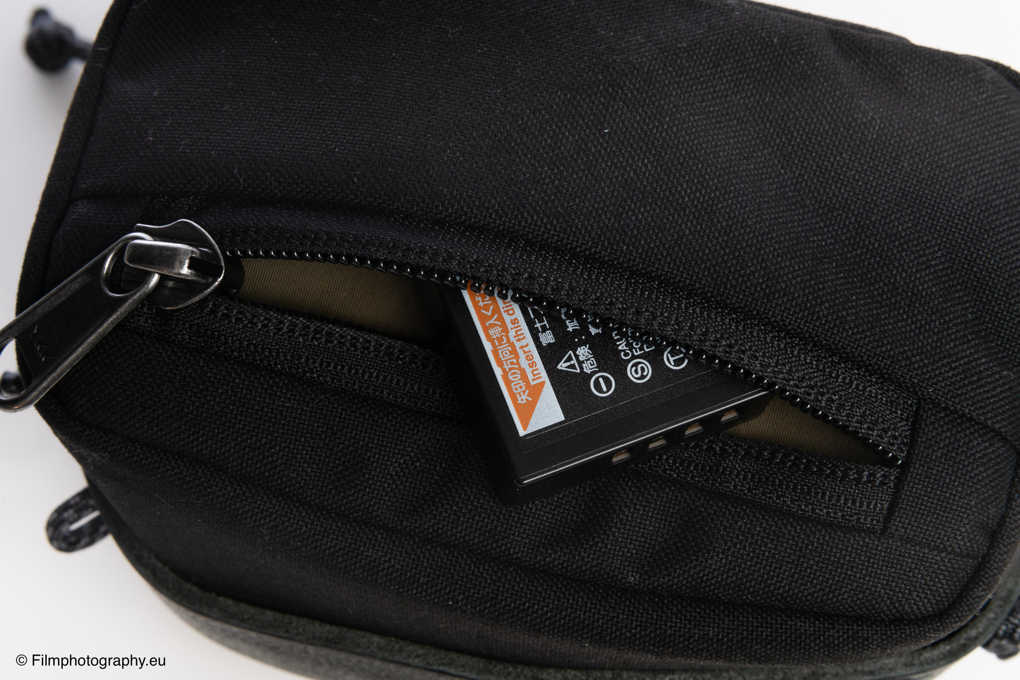 wotancraft-portable-camera-pouch-review-12