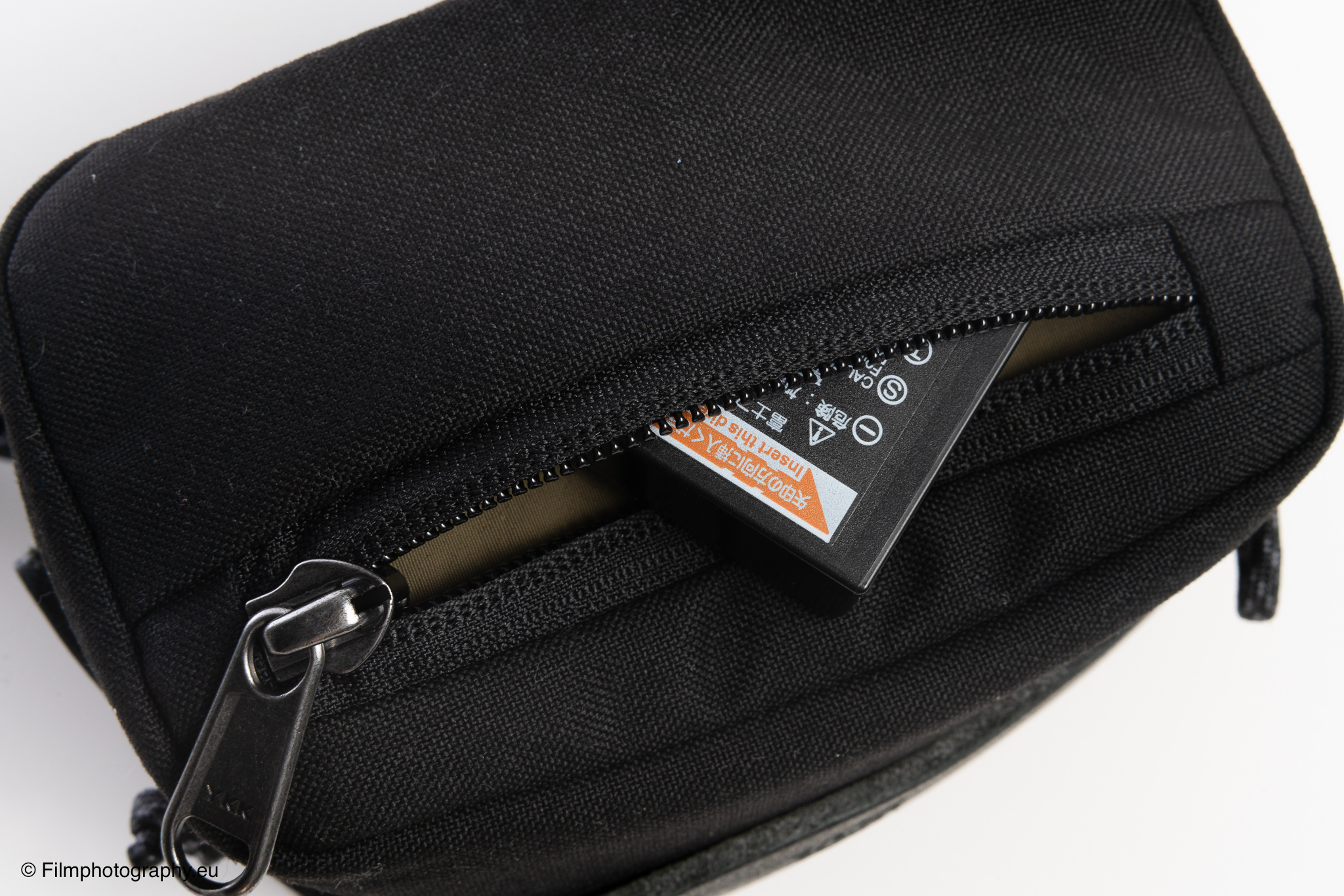 wotancraft-portable-camera-pouch-review-13