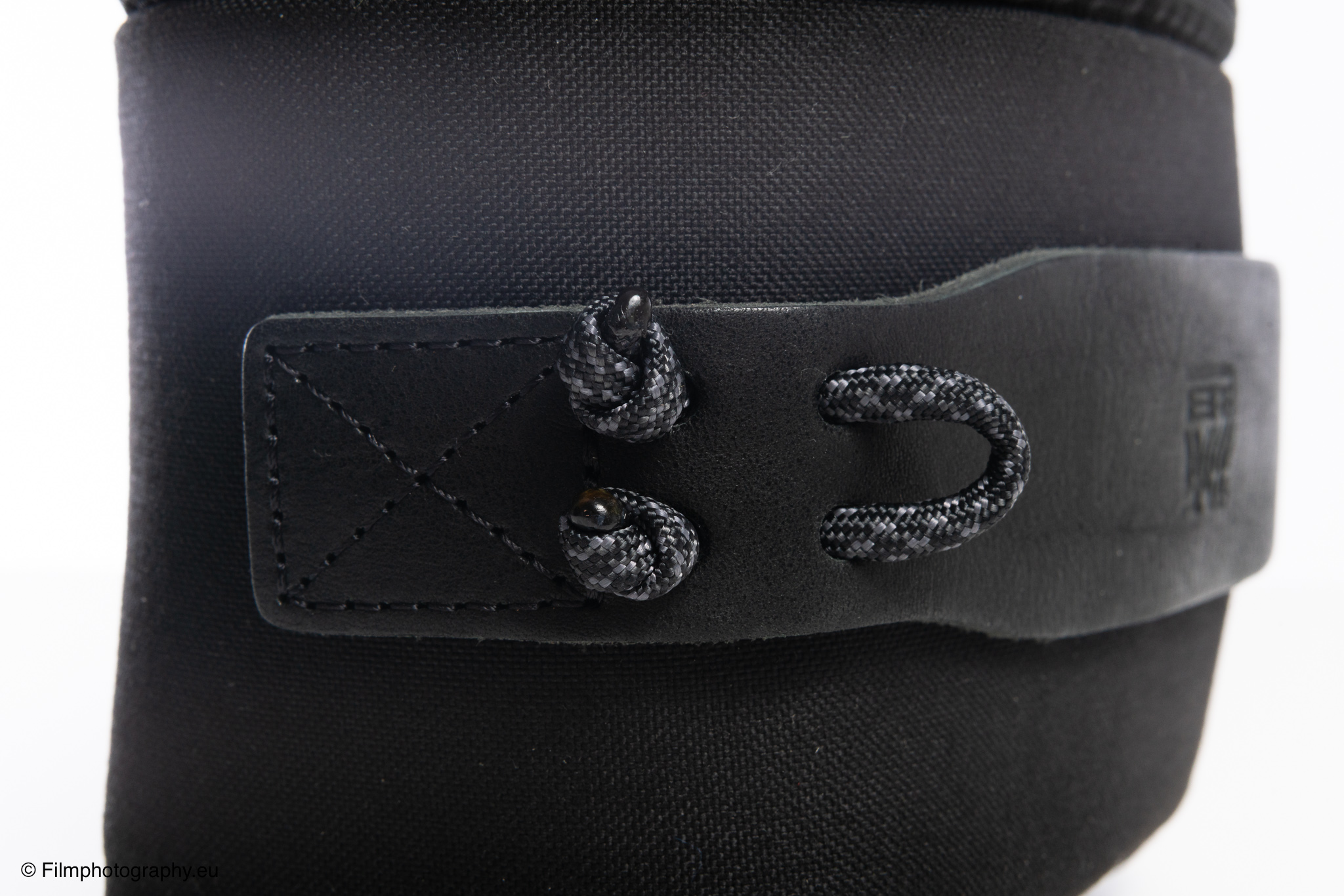 wotancraft-portable-camera-pouch-review-2